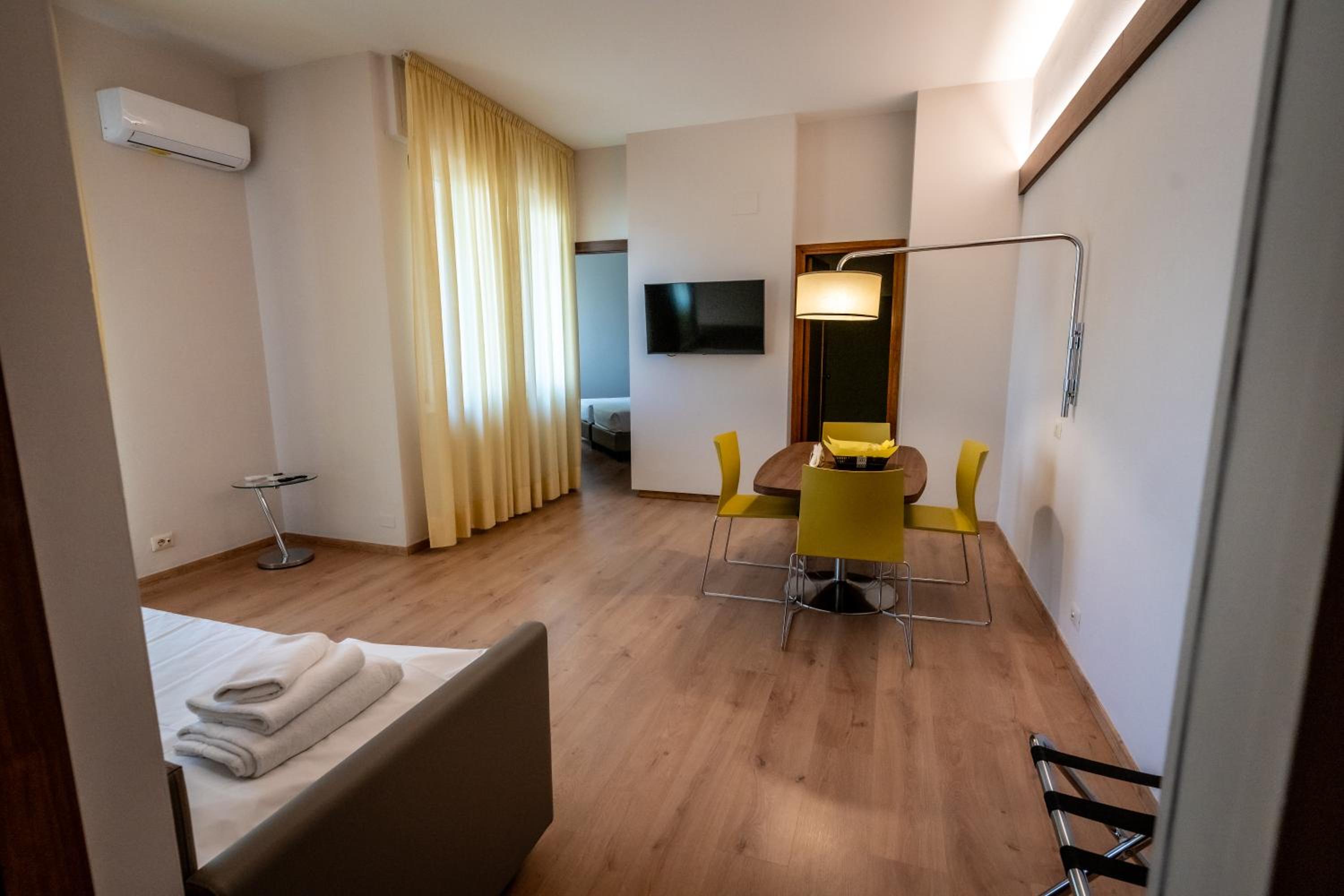 Two-Bedroom Apartment (4 Adults) photo 1
