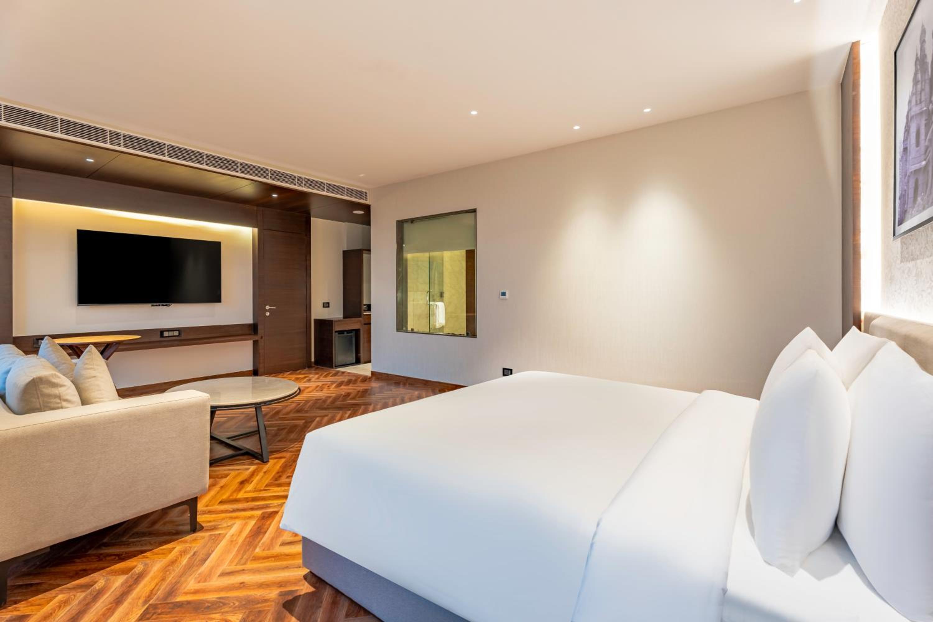 Premium King Suite 
