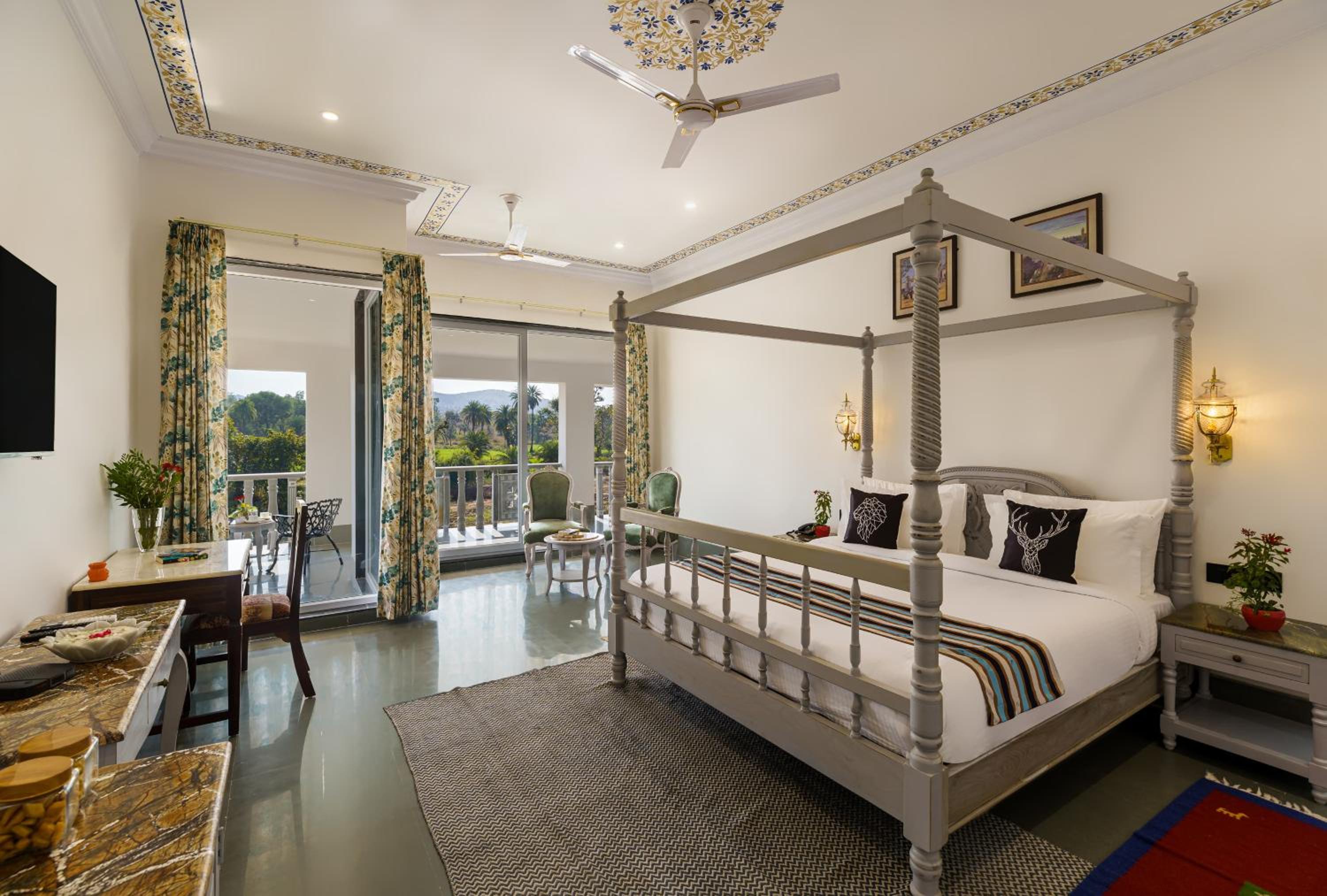 Suite with Private Pool photo 2
