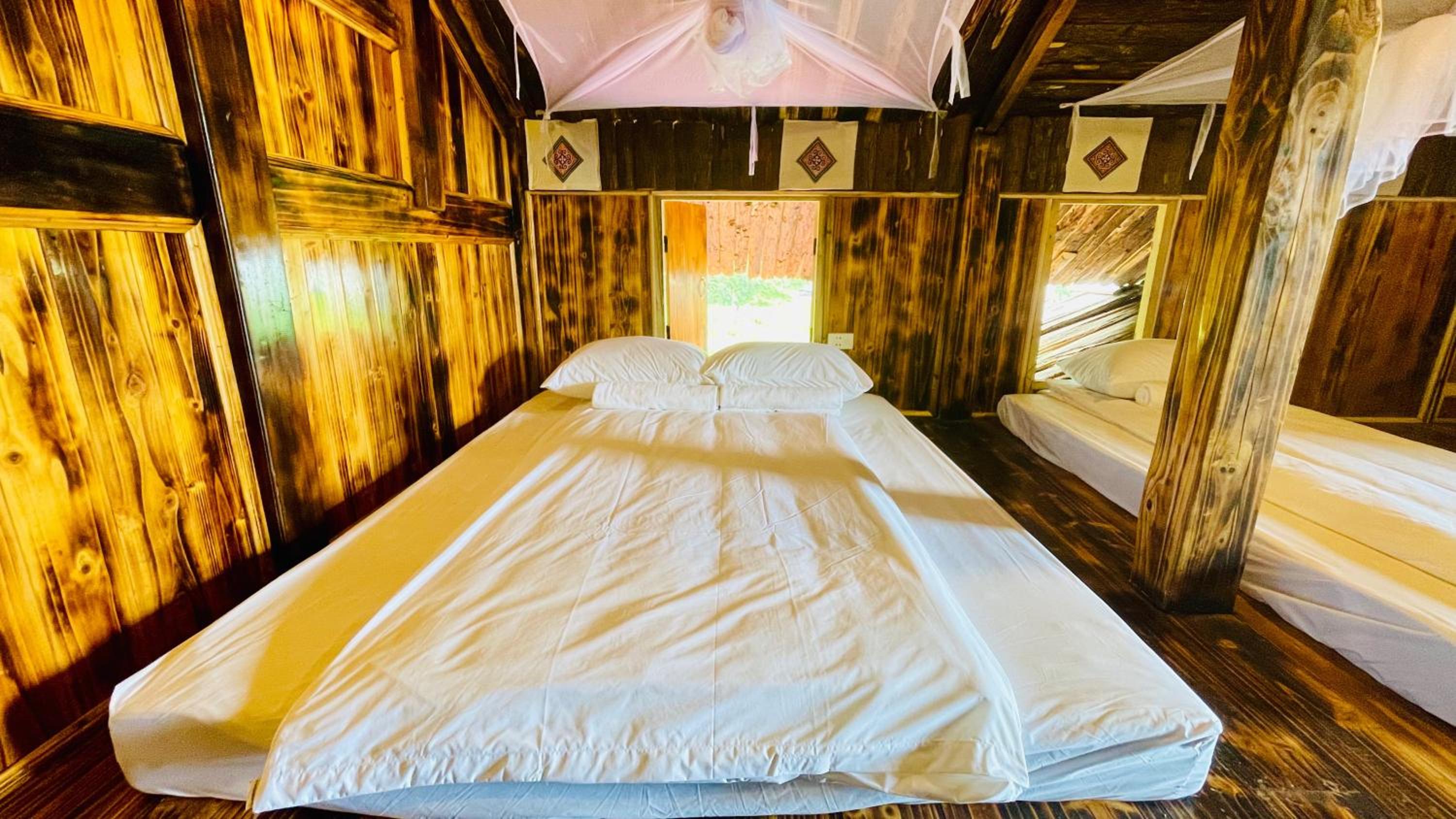 Bed in 4-Bed Dormitory Room photo 1