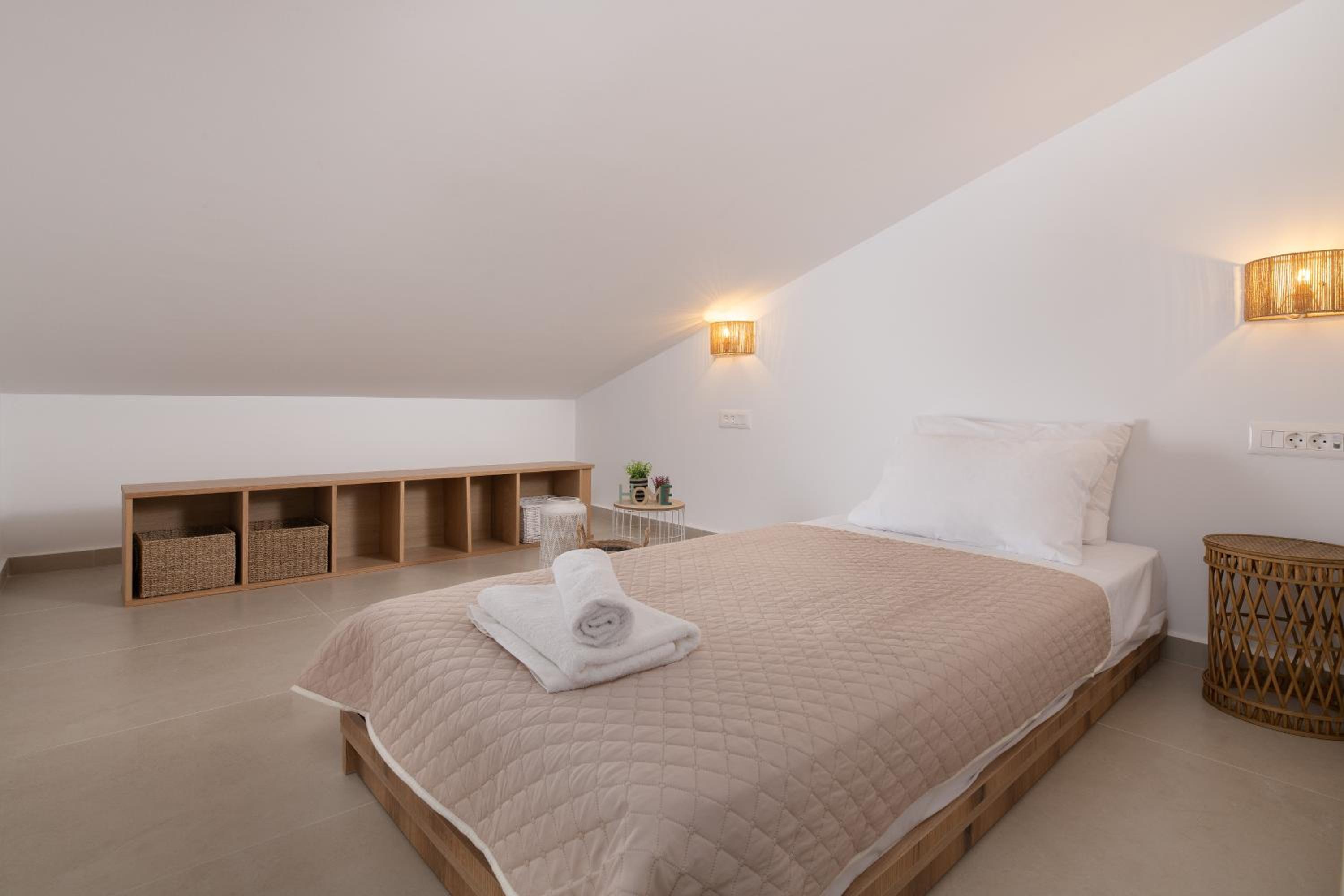 Three-Bedroom Villa photo 2