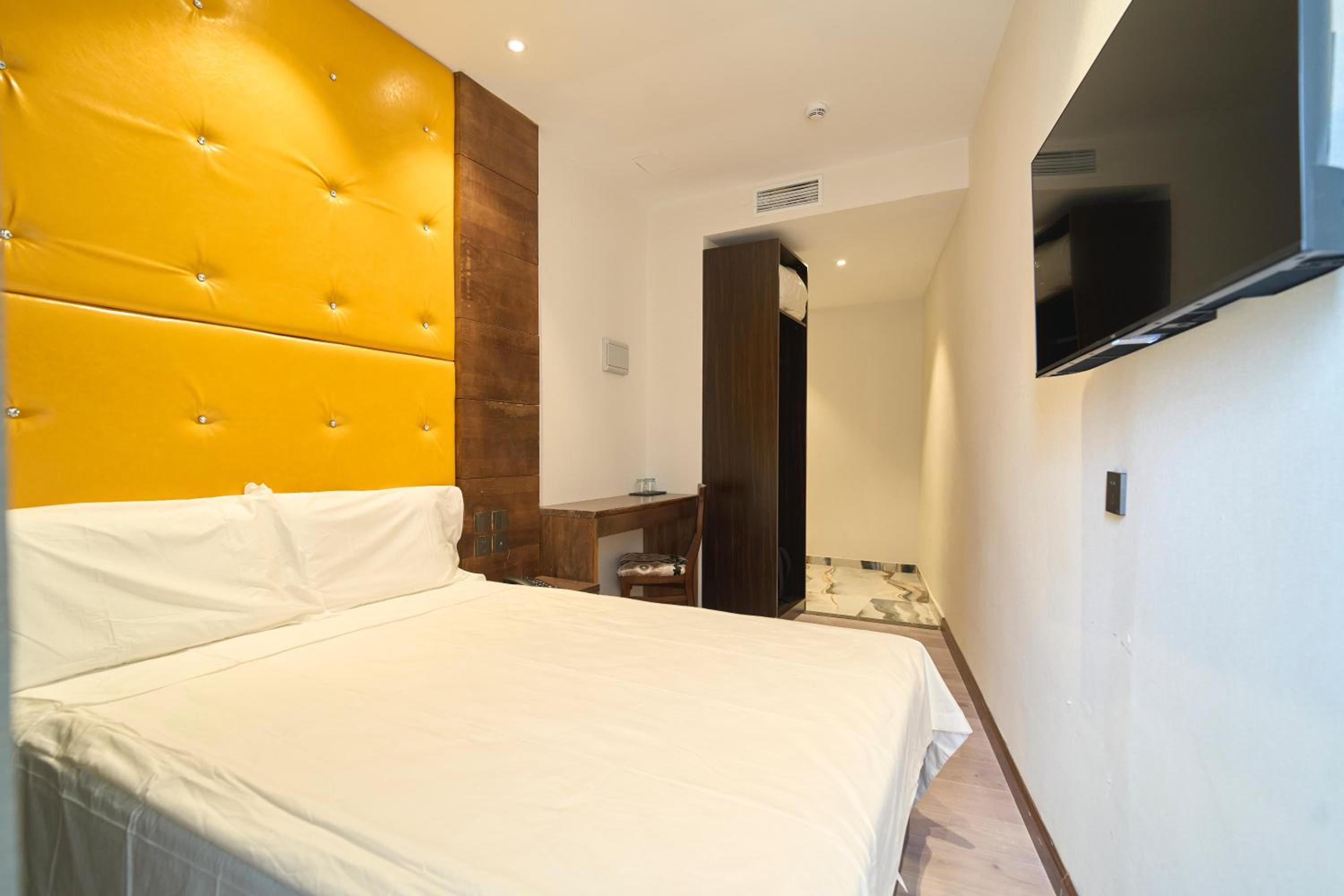 Habitación Doble con Baño Privado