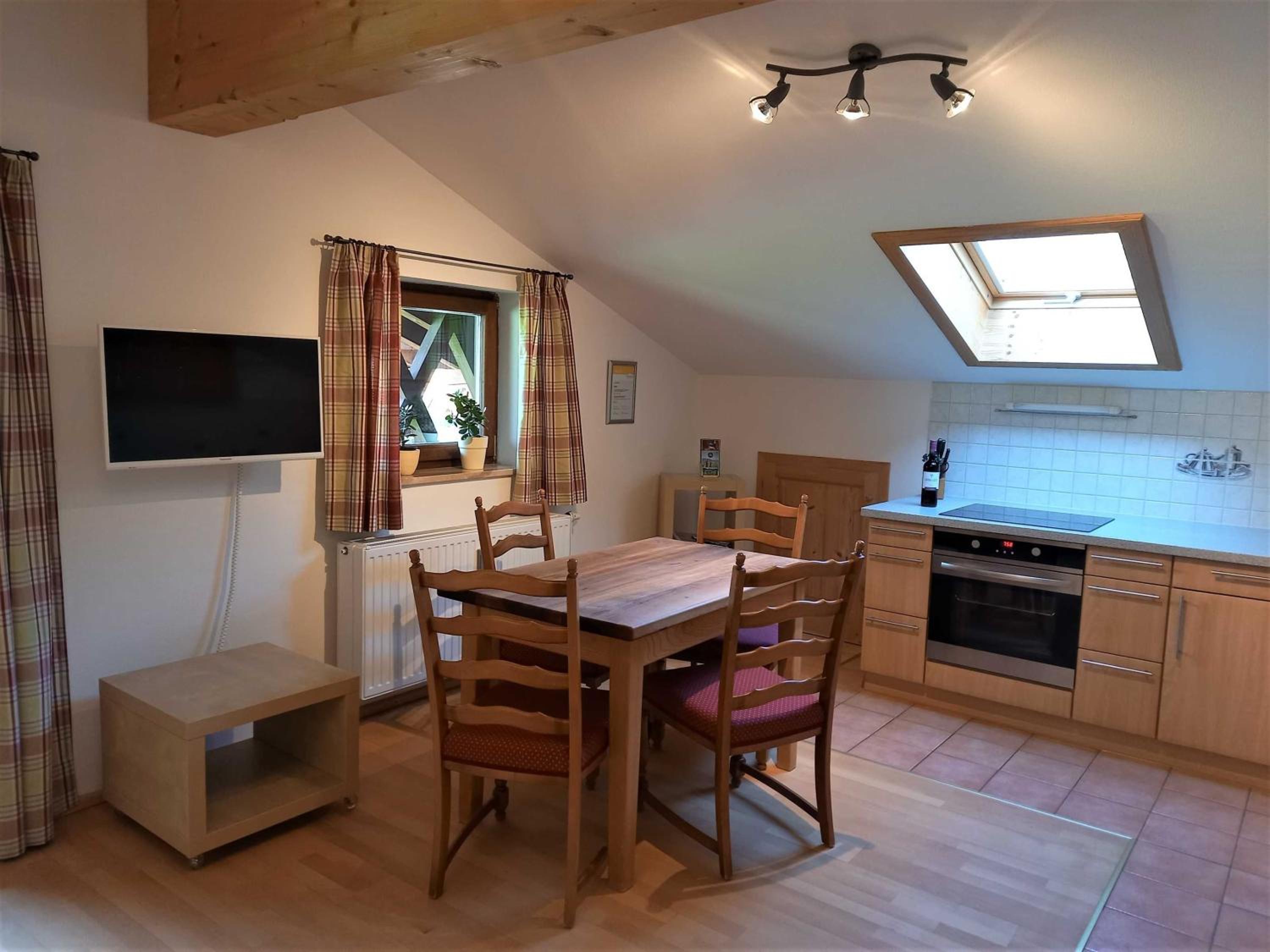 One-Bedroom Apartment with Balcony photo 2