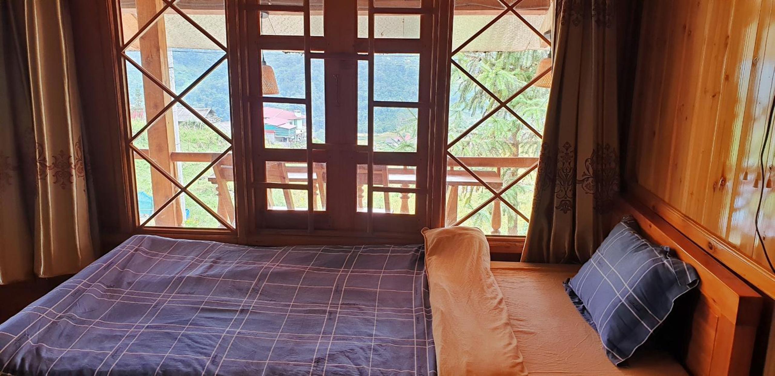 Studio with Mountain View