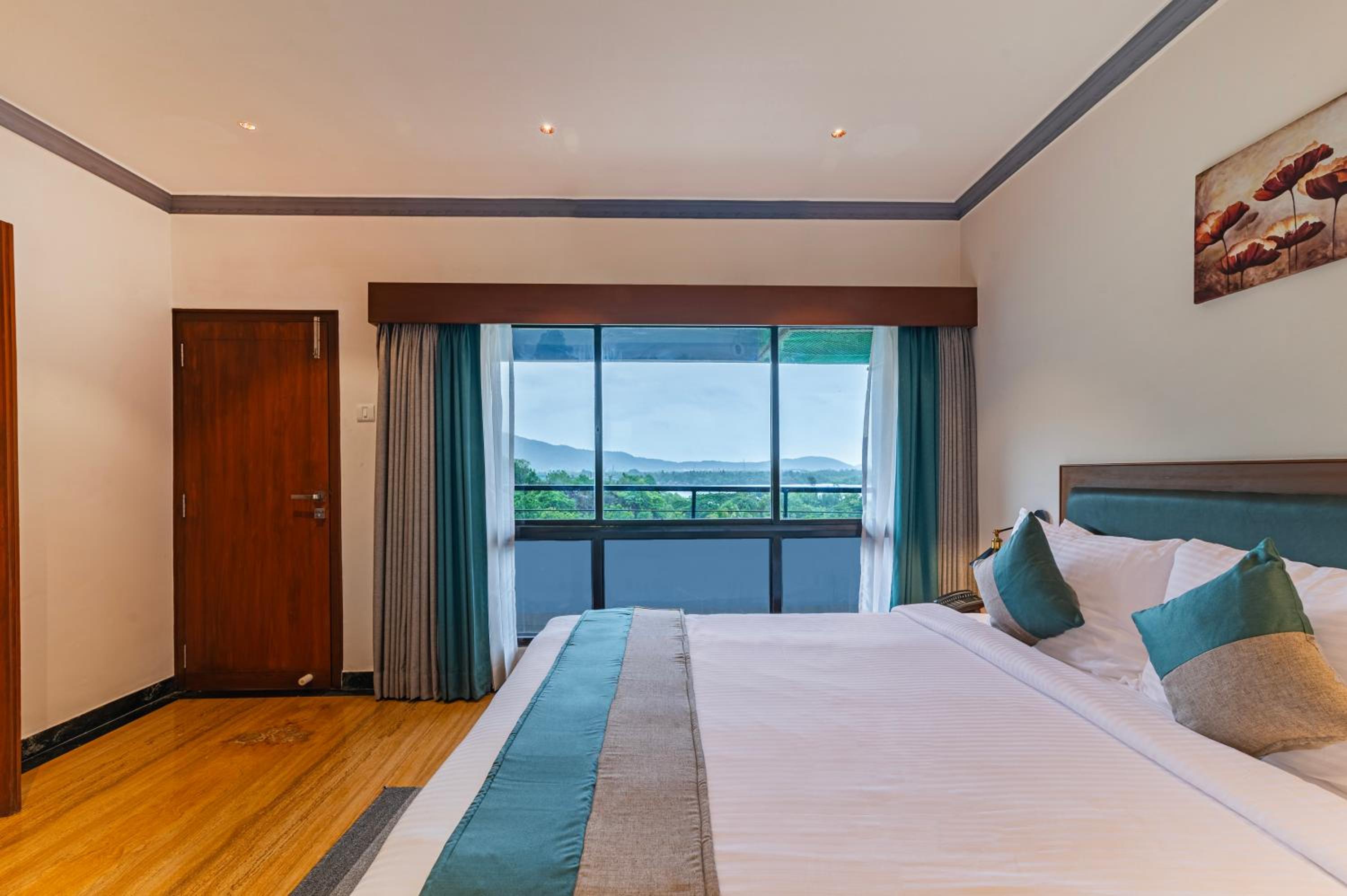 Sea View Privilege suite with Balcony - Photo 1