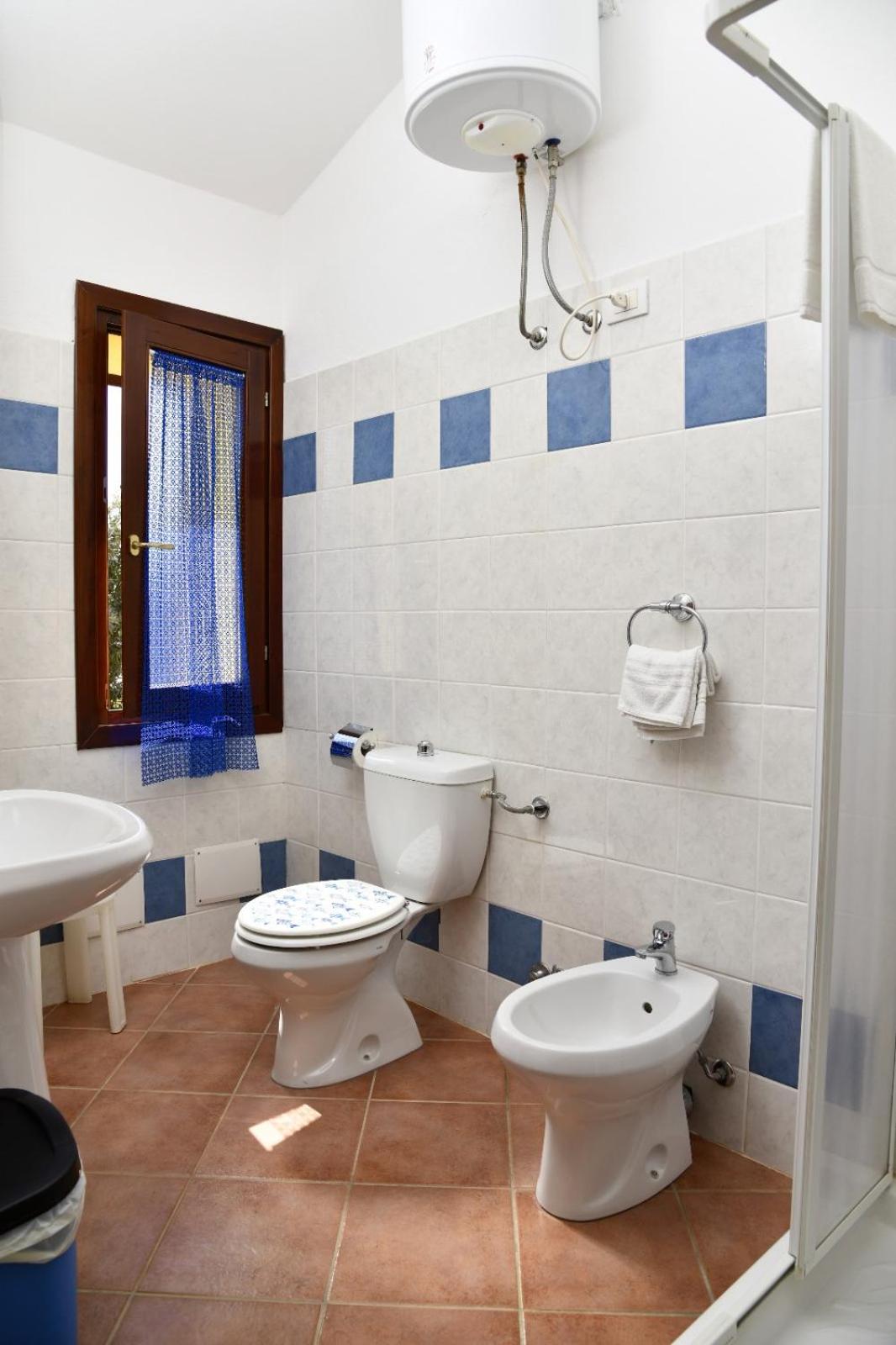 Double Room - Photo 4