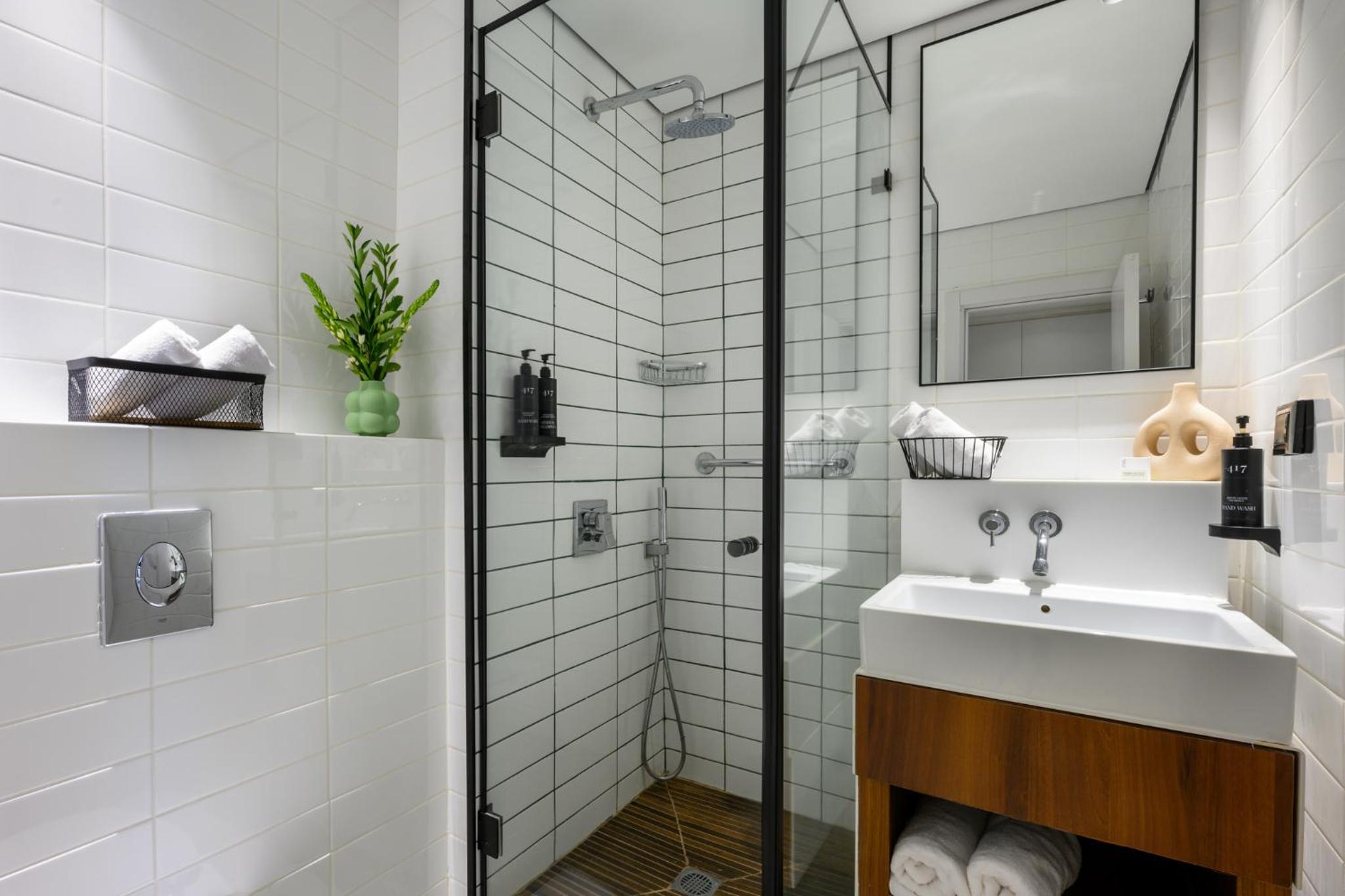 Deluxe Room - Photo 3
