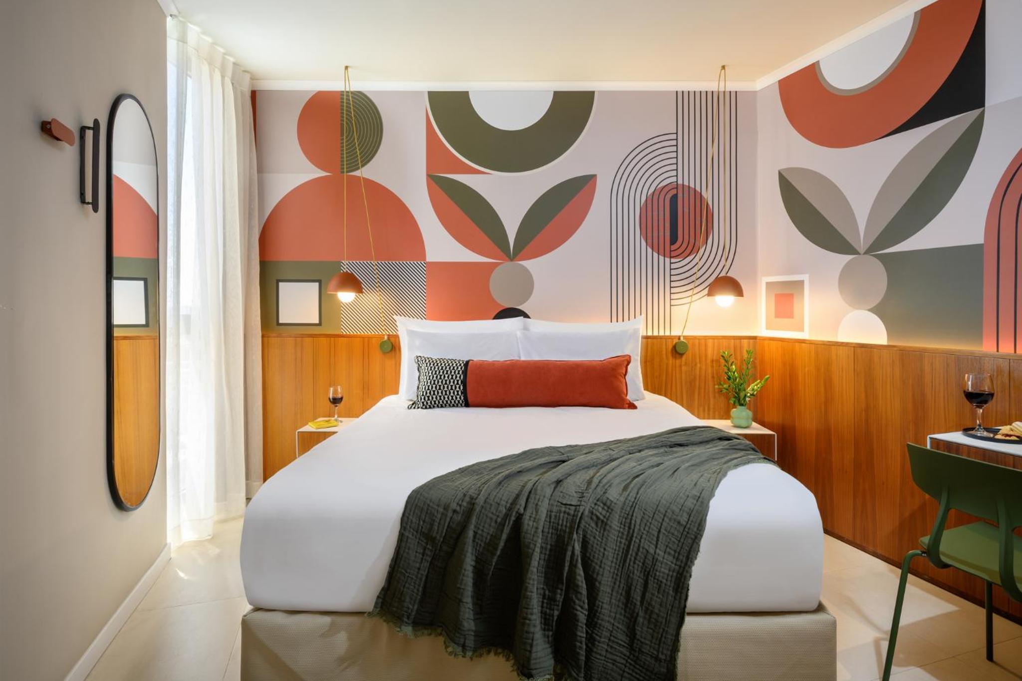 Deluxe Room - Photo 2