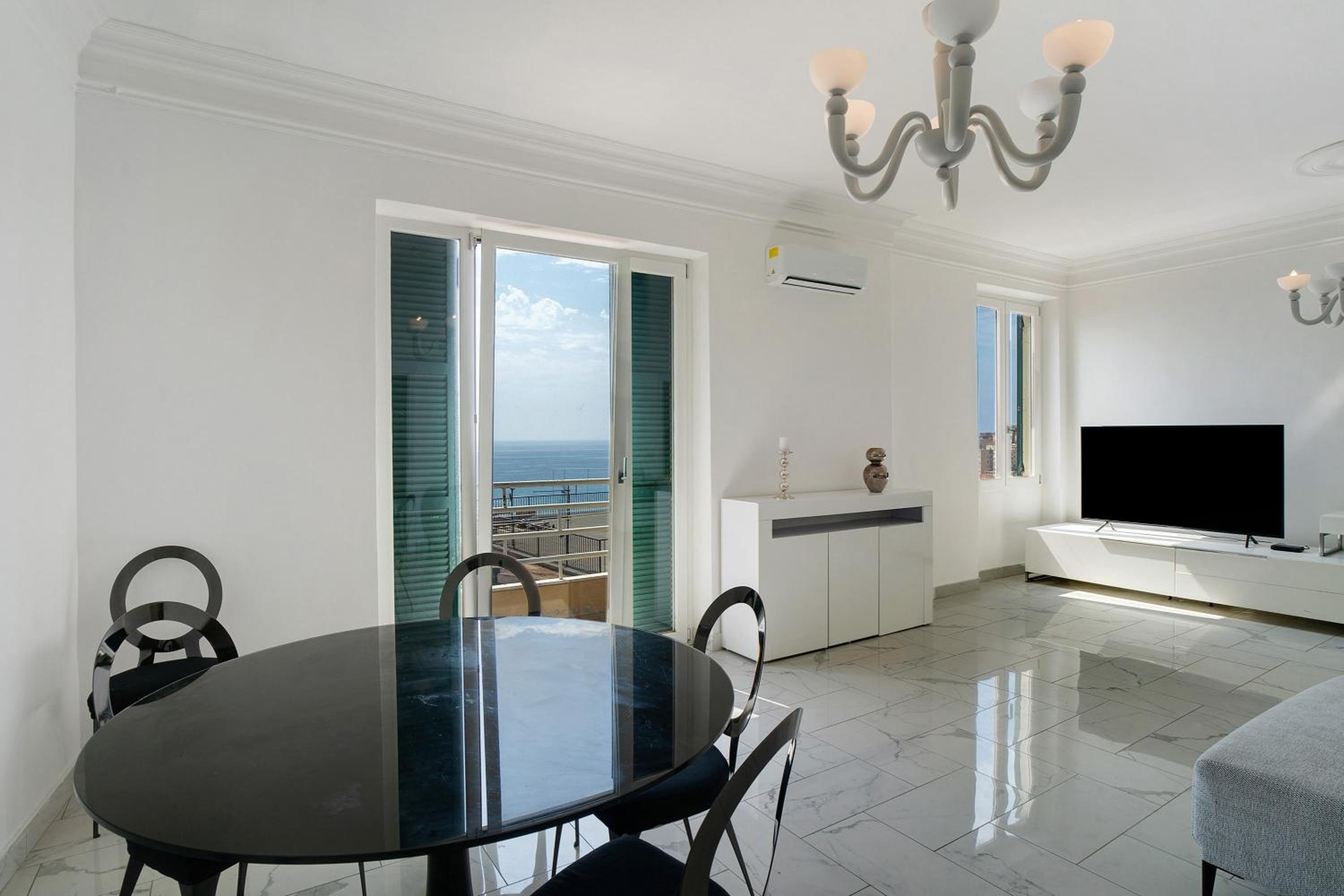 Three-Bedroom Superior Apartment