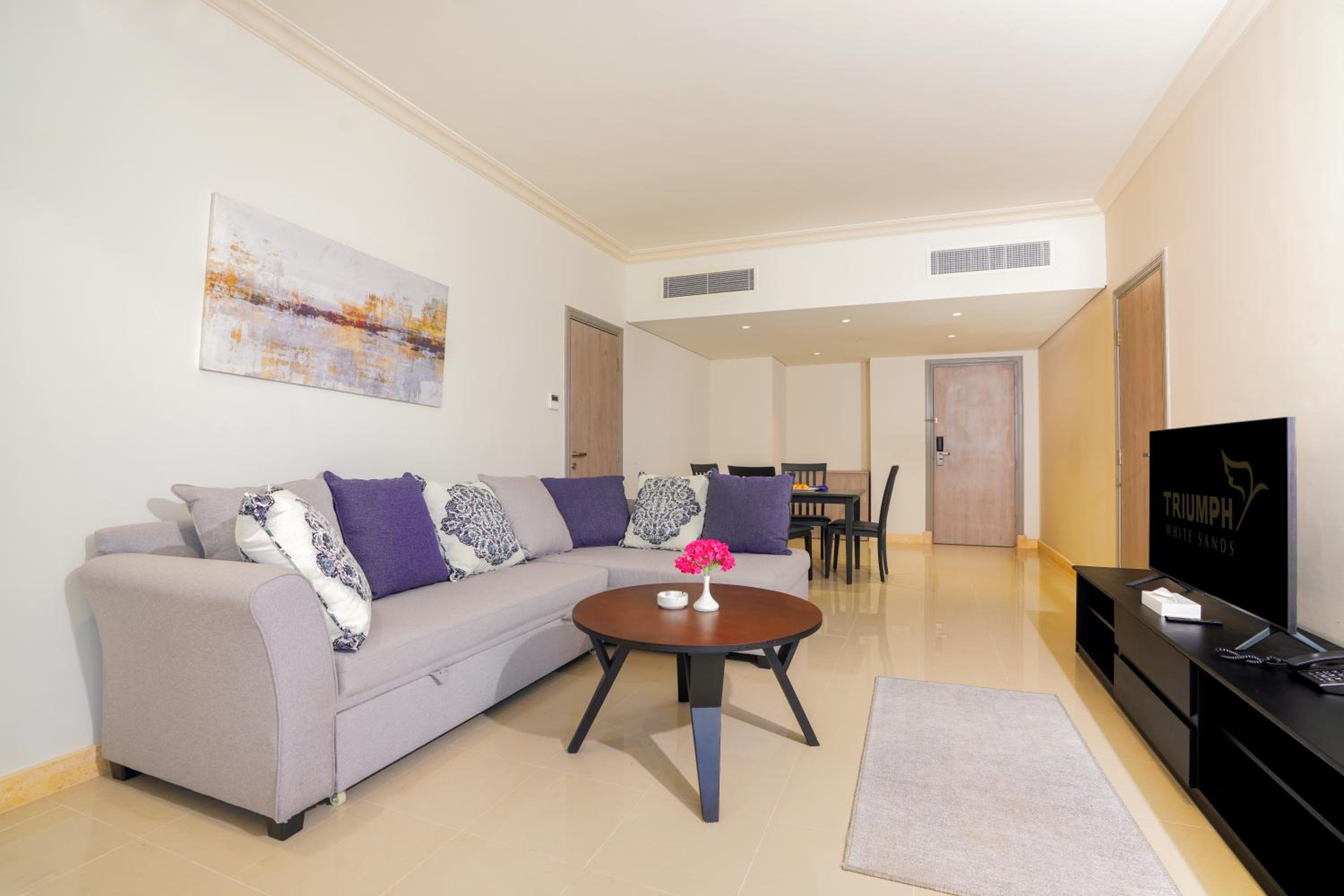 Junior Suite - King bed - City View