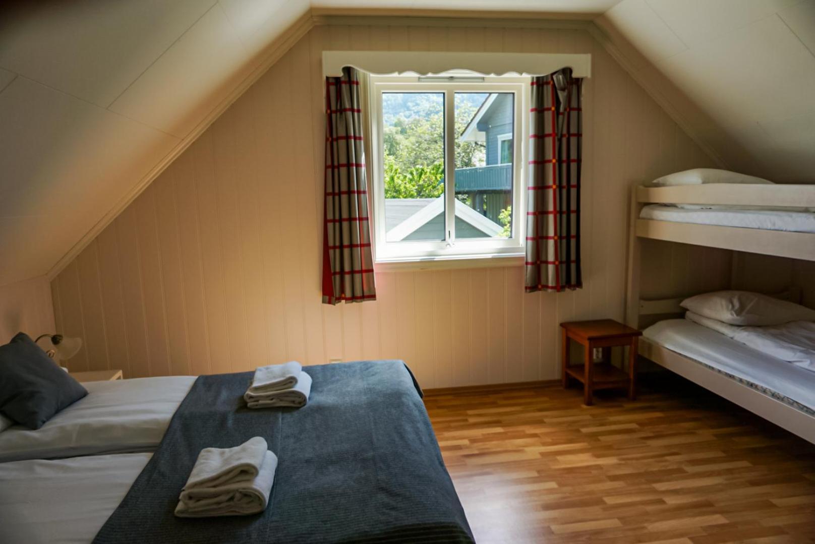 Two-Bedroom Chalet - Photo 10