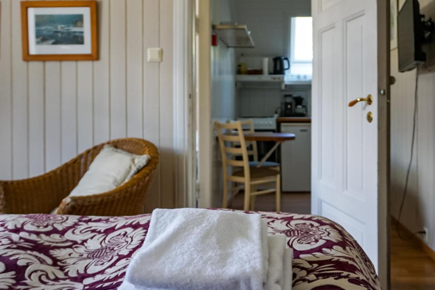 Studio Apartment - Photo 30