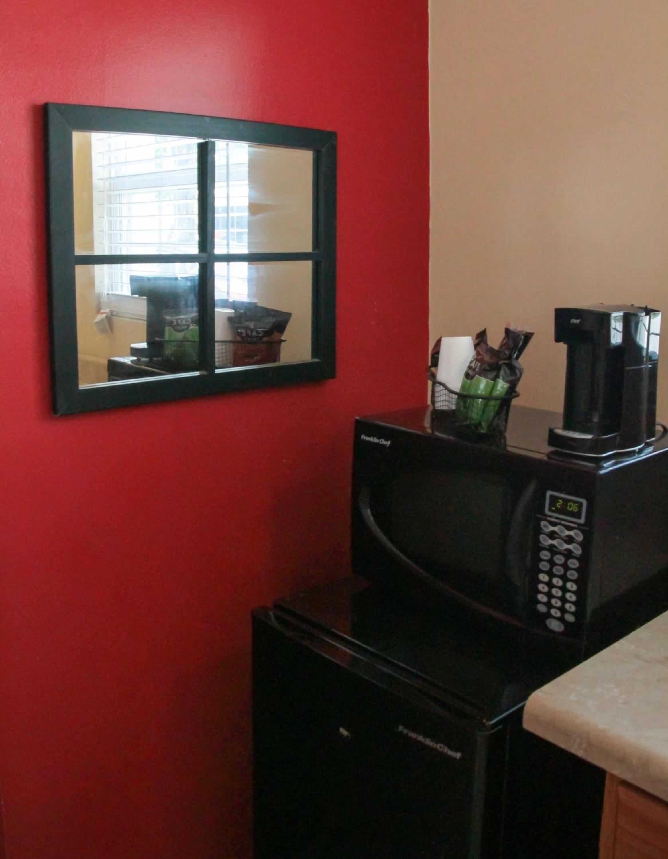 Standard Queen Room - Photo 2