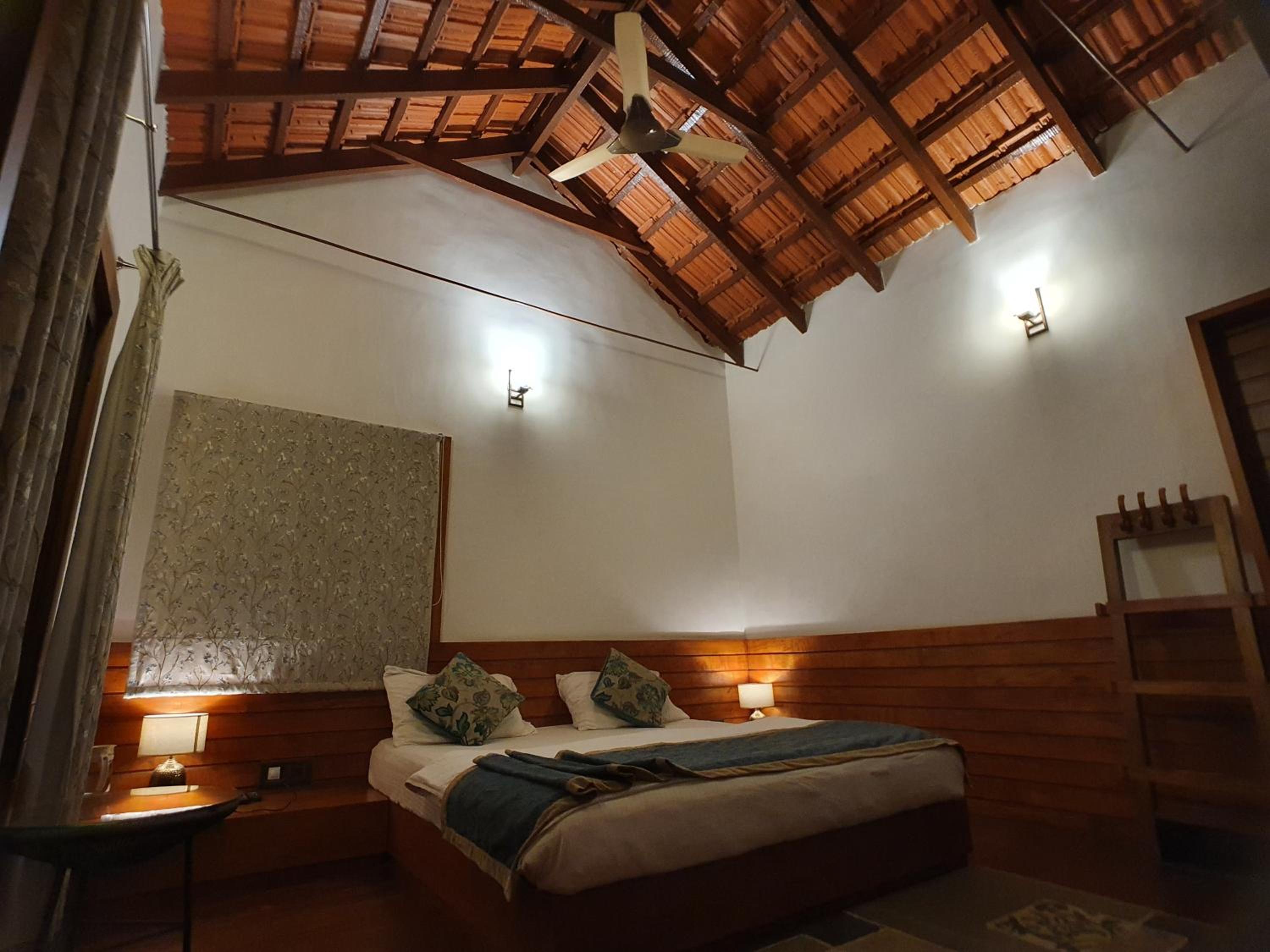 Double Room With Pool View photo 1