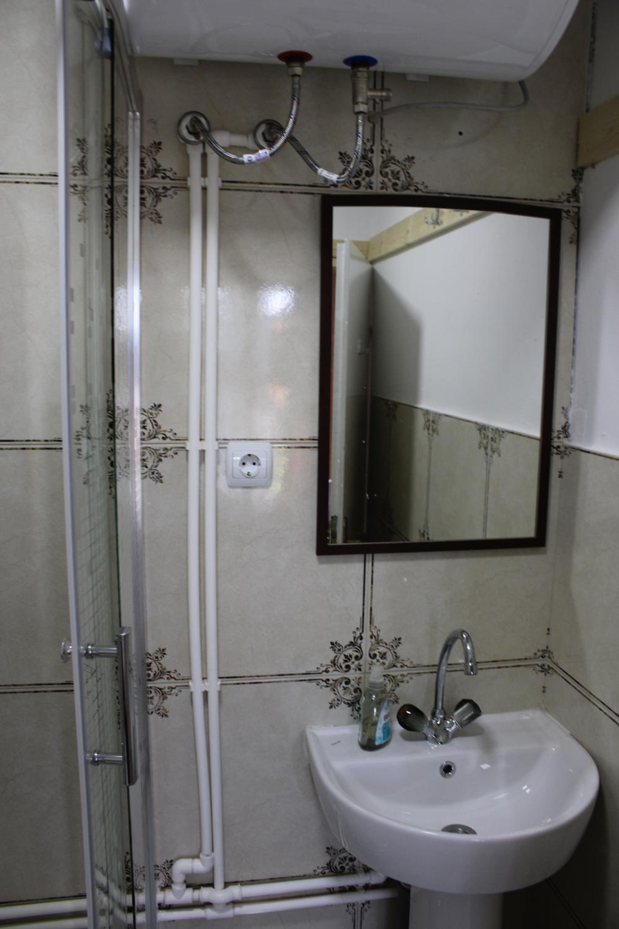 Family Room With Private Bathroom photo 2