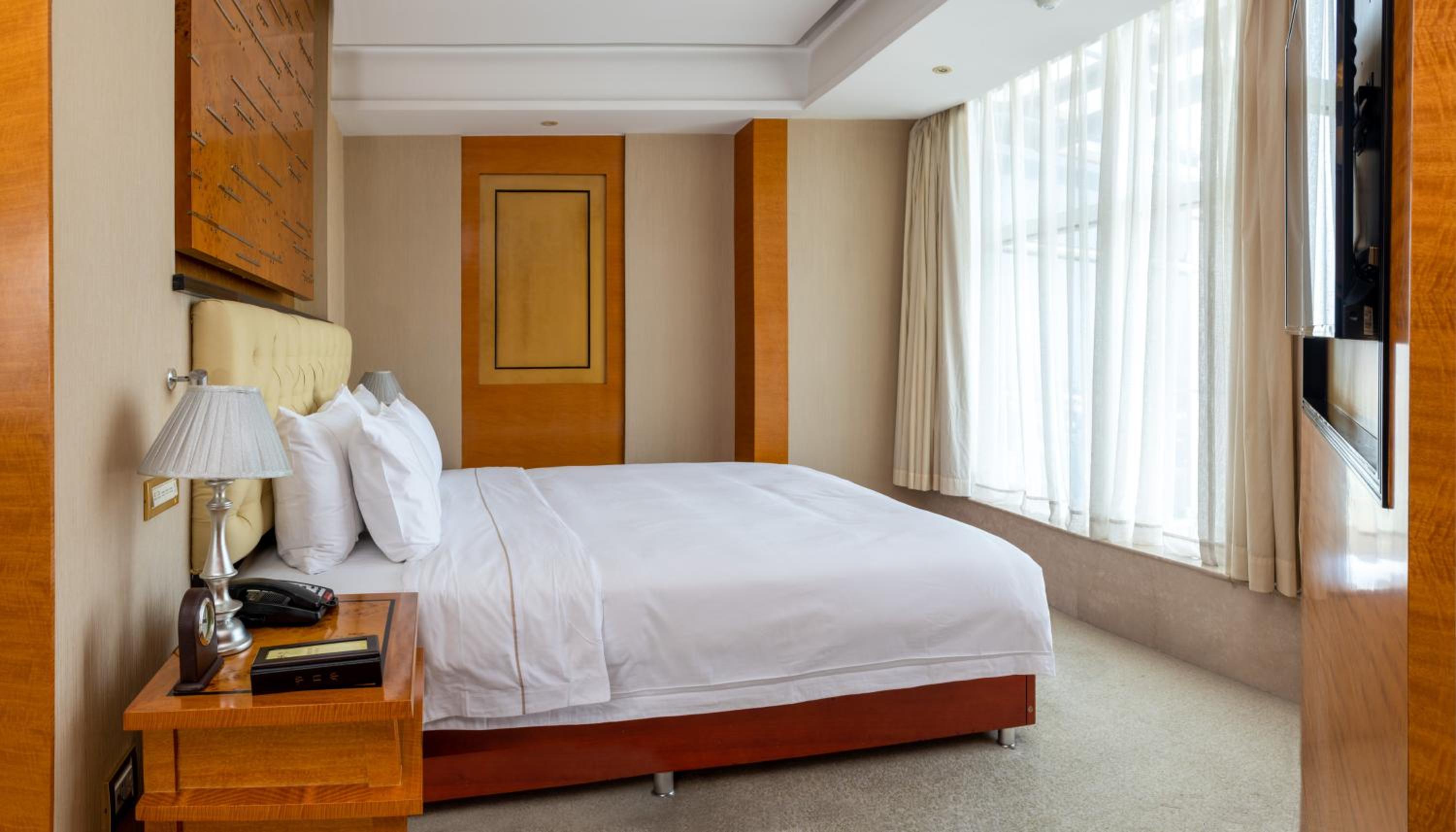 Superior Queen Room