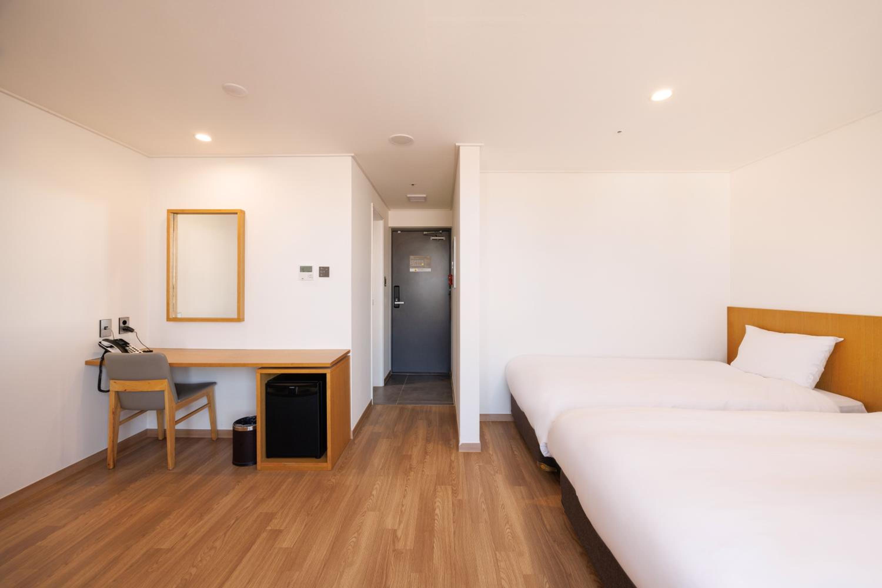 Deluxe Triple Room - Photo 7