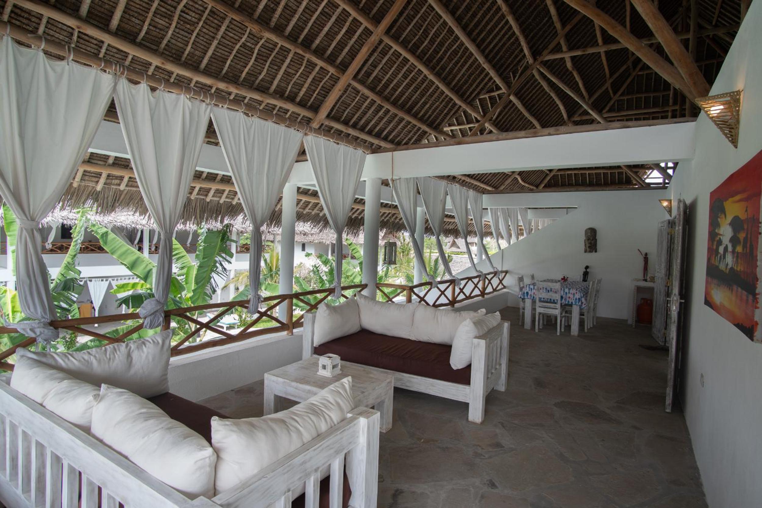 Superior Villa - Photo 9