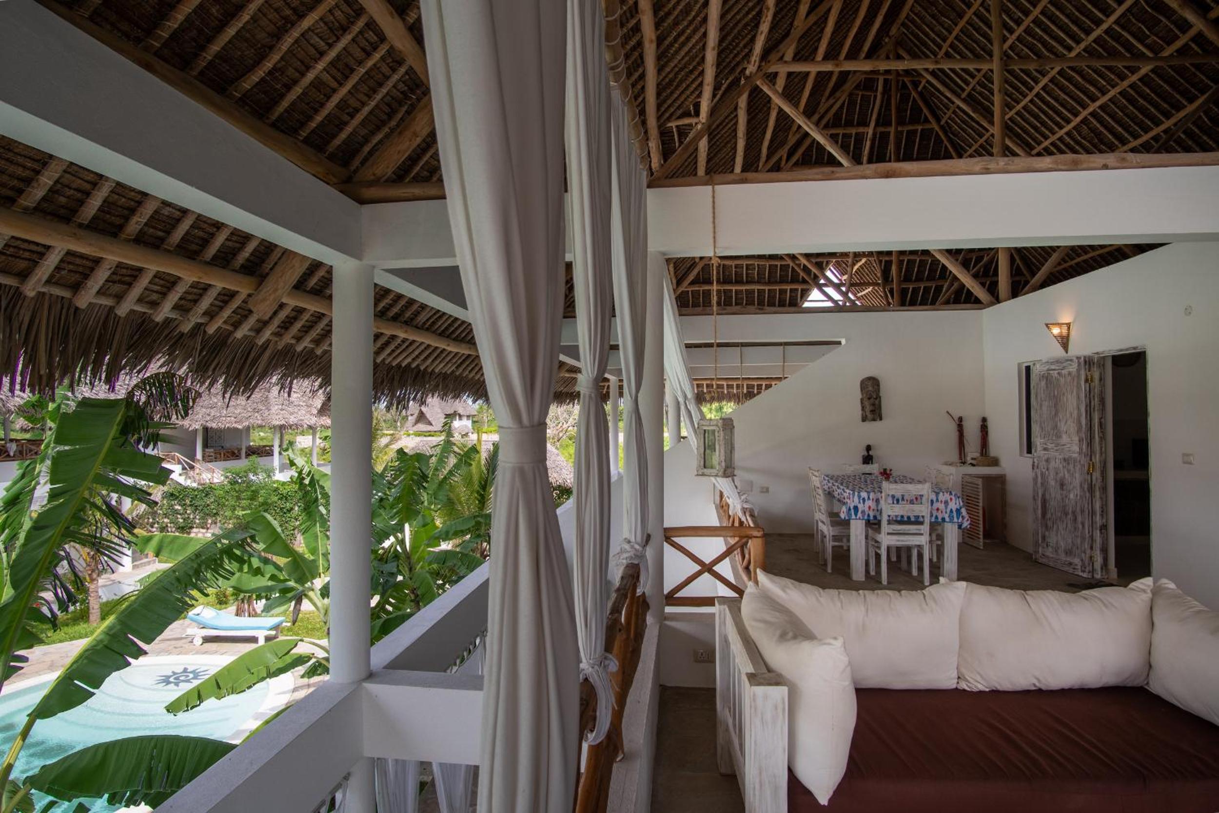 Superior Villa - Photo 2