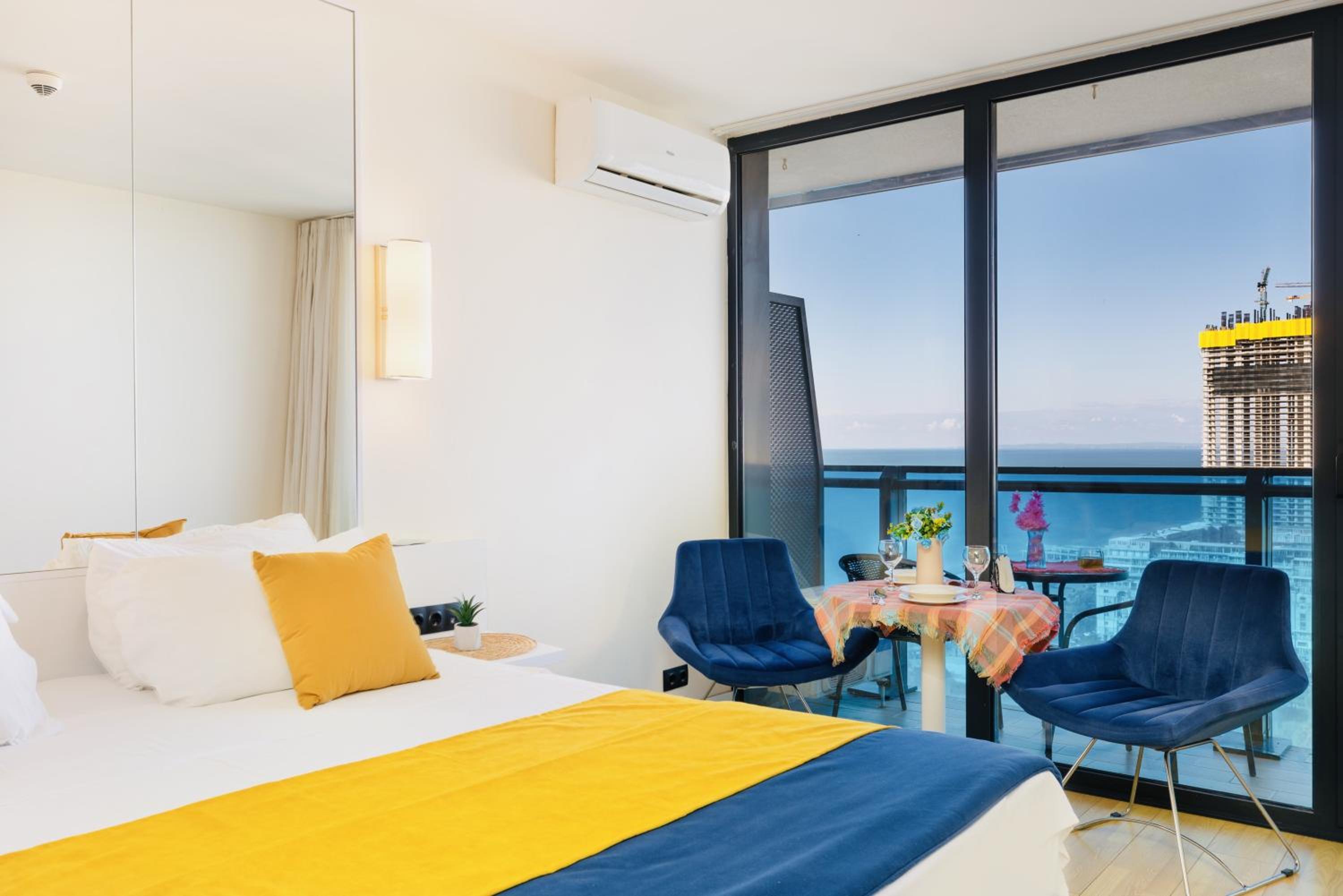 Studio with Sea View