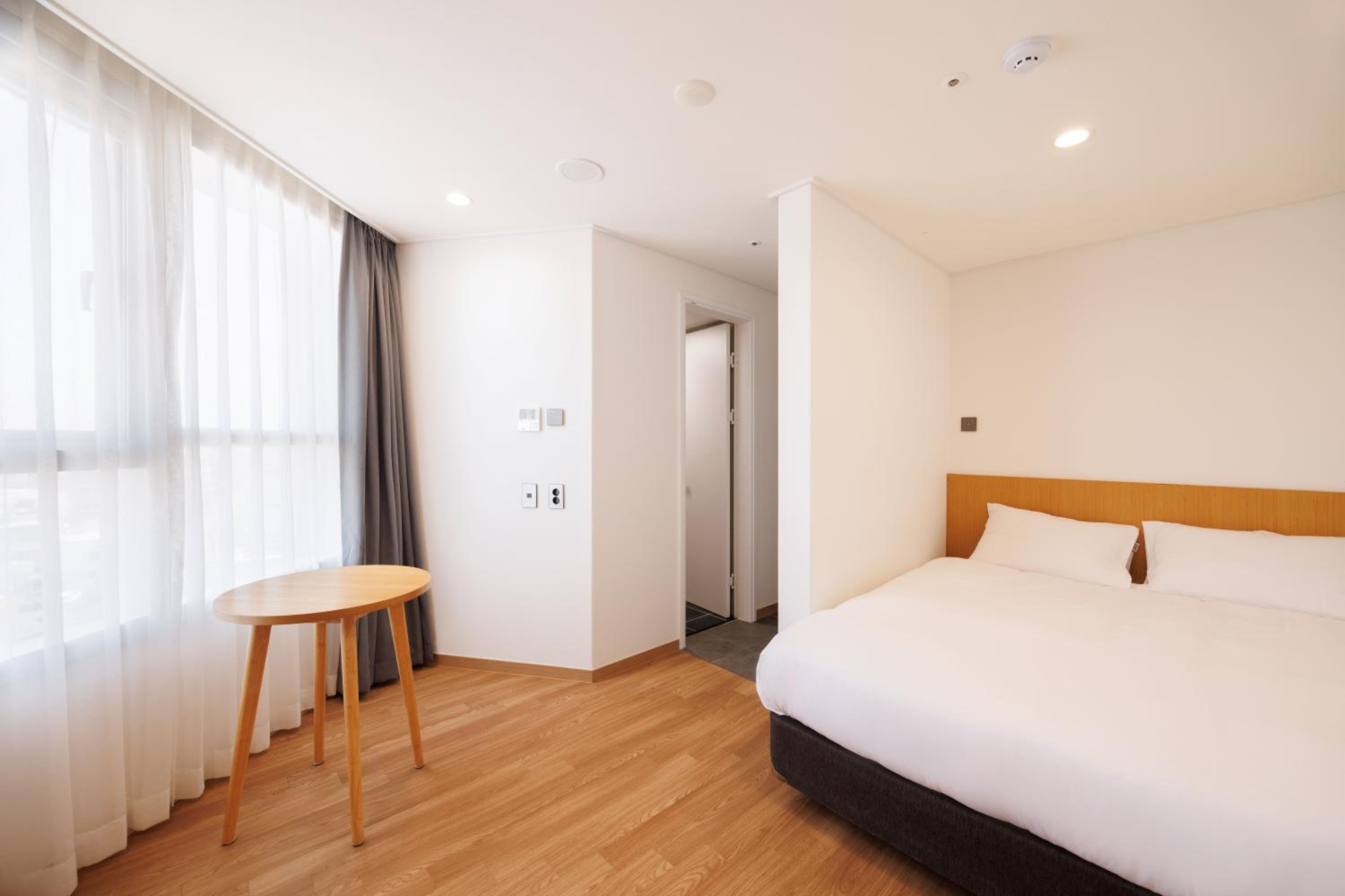 Corner Double Room - Photo 6