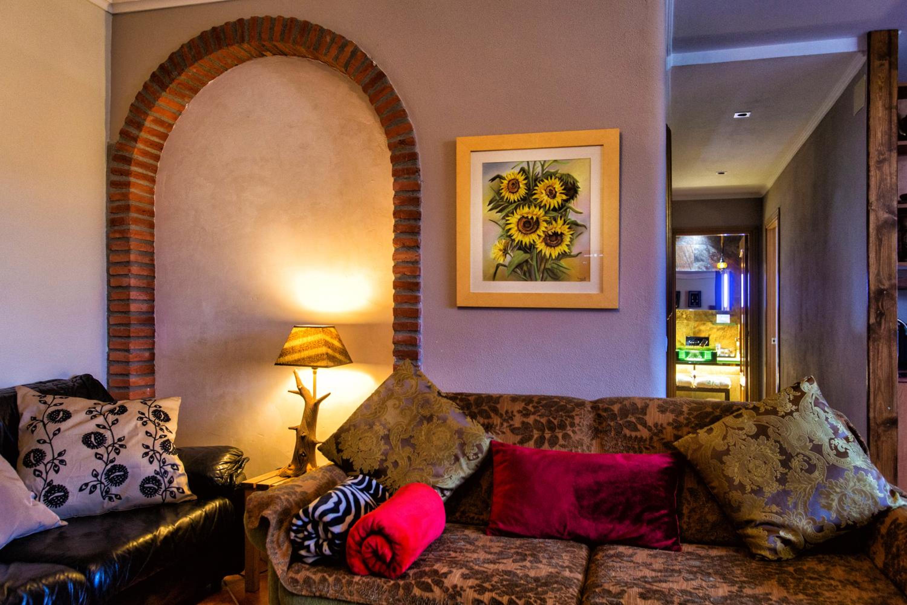 Two-Bedroom House (2-6 Adults) - Photo 27