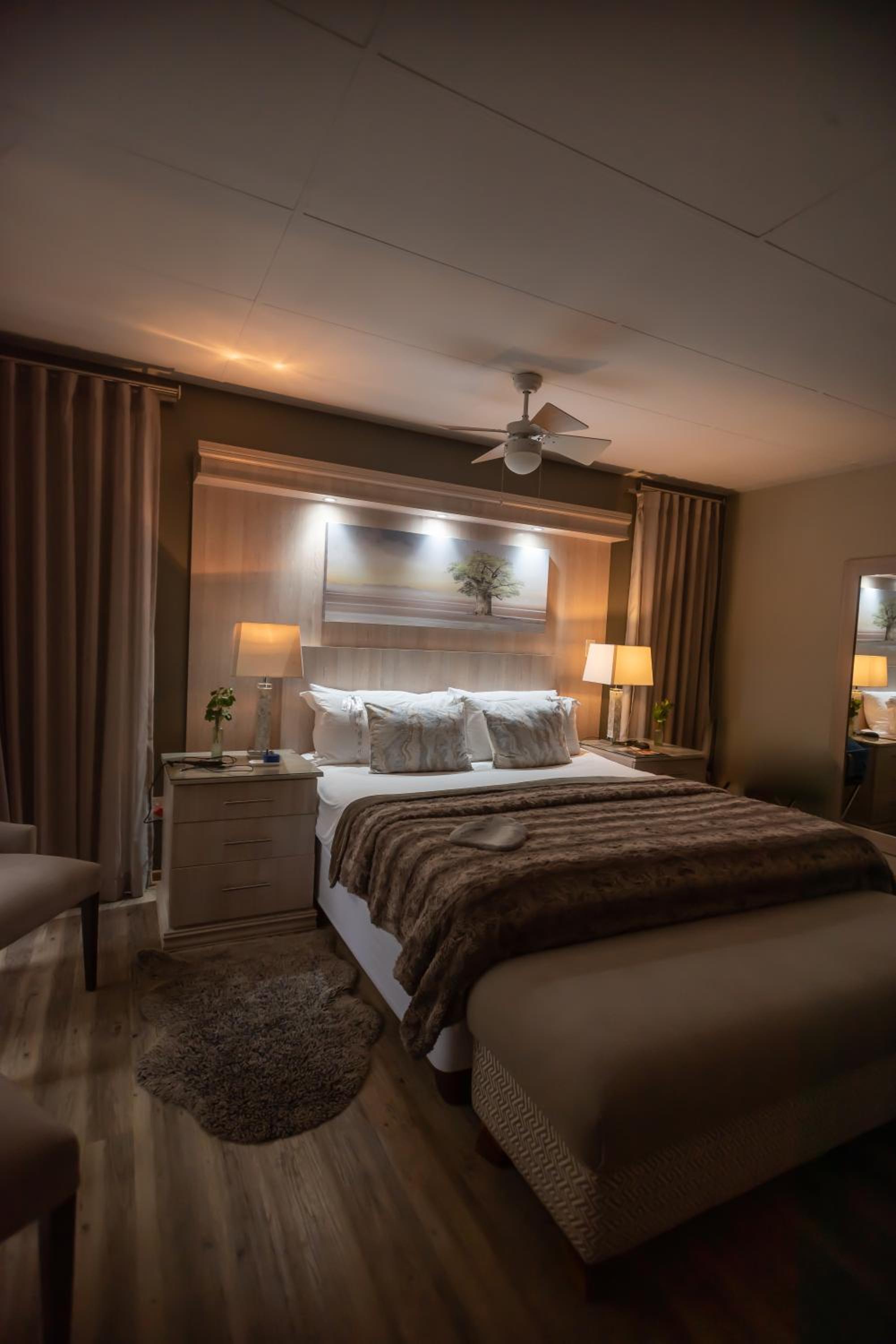Business Suite - Photo 2