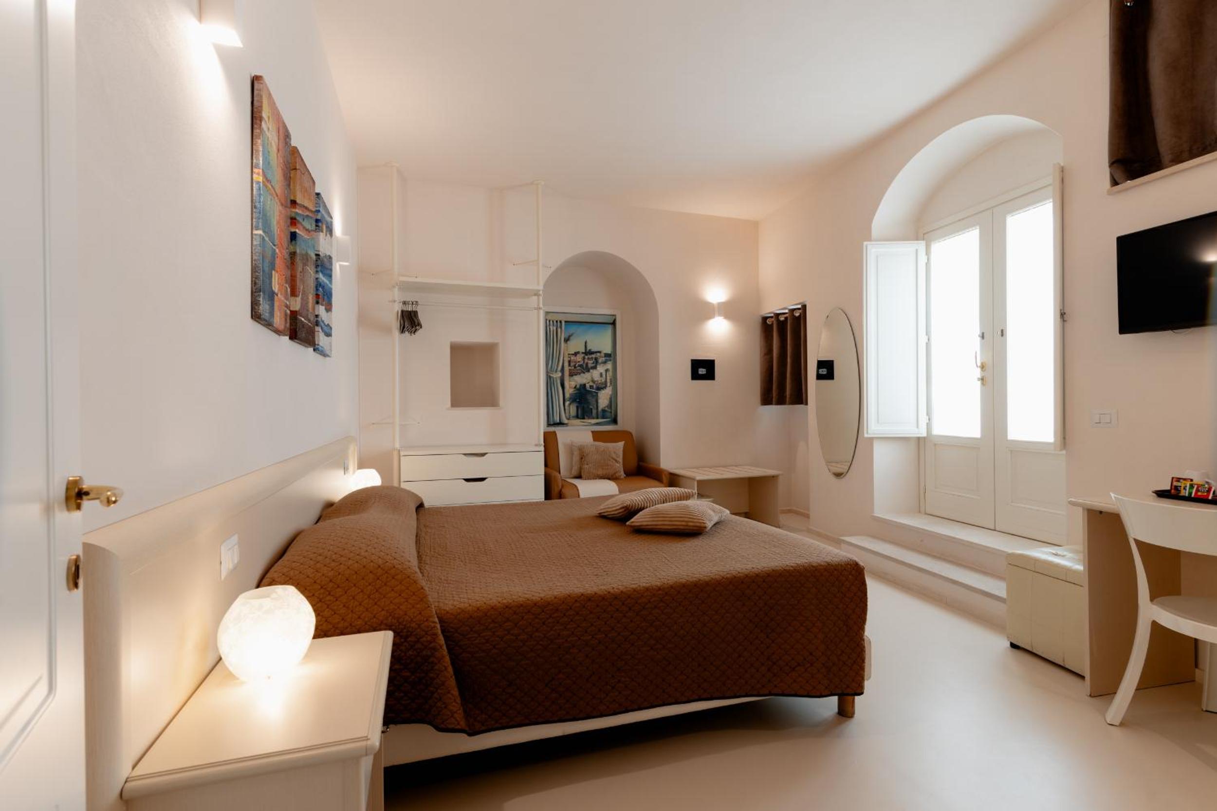 Double or Twin Room photo 2