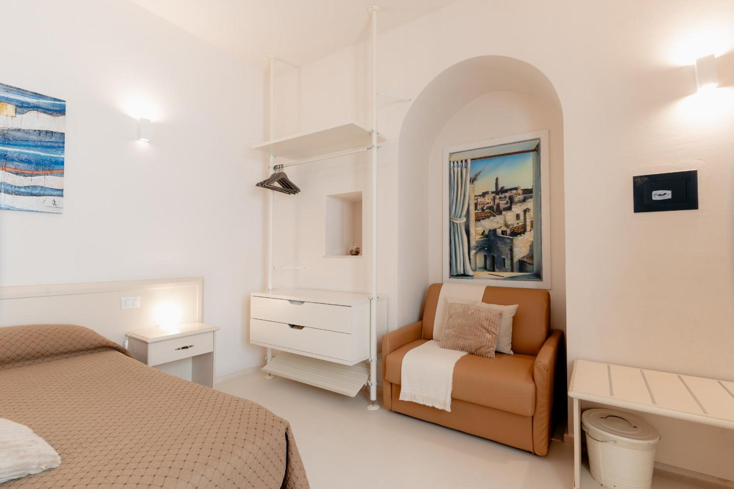 Double or Twin Room photo 3