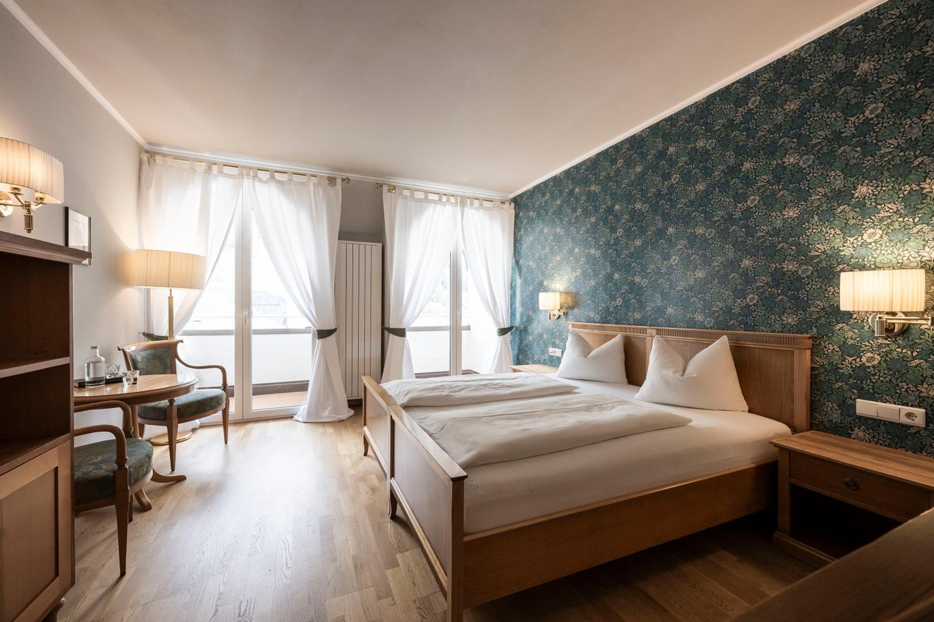 Classic Double Room