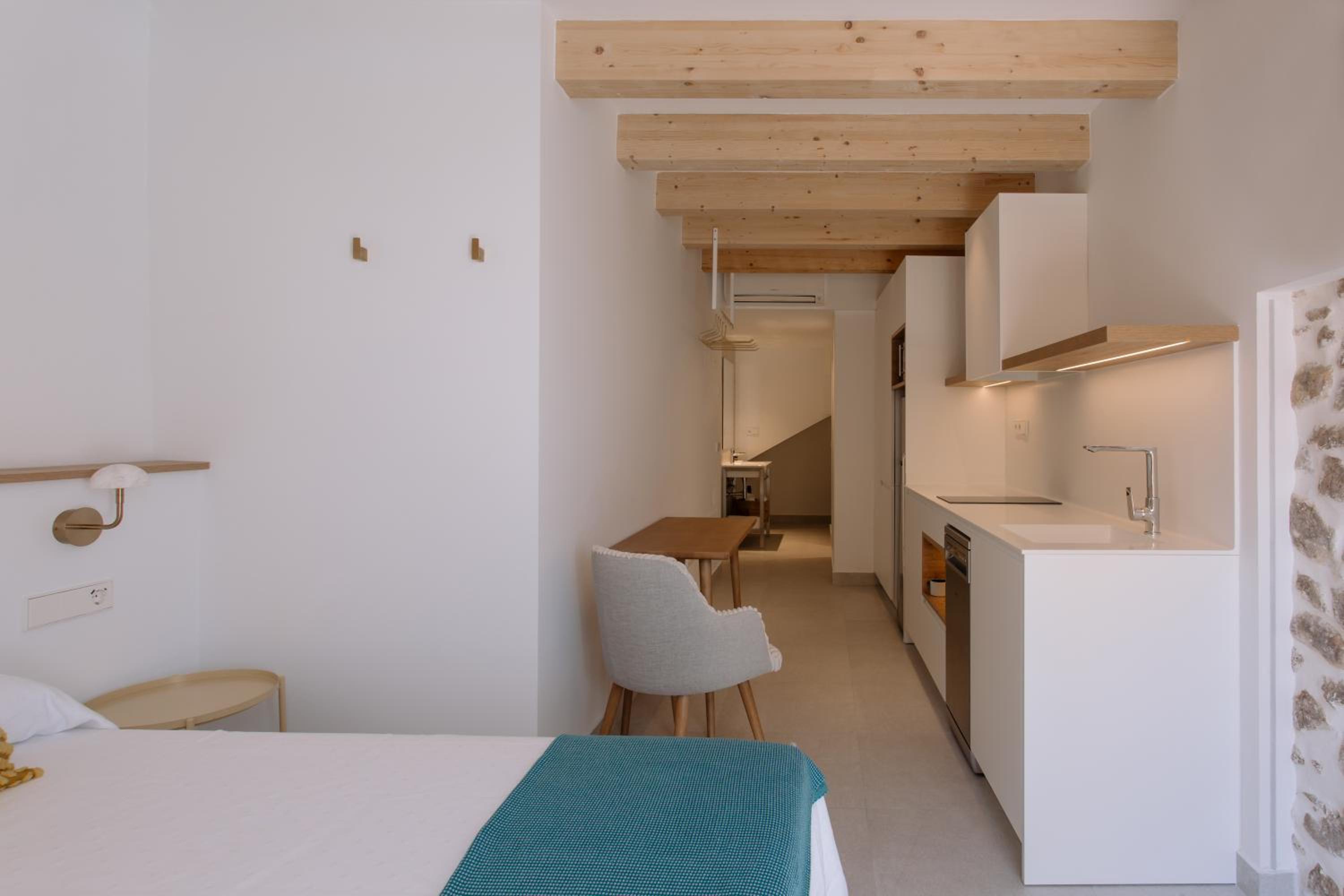 Estudio con Balcón