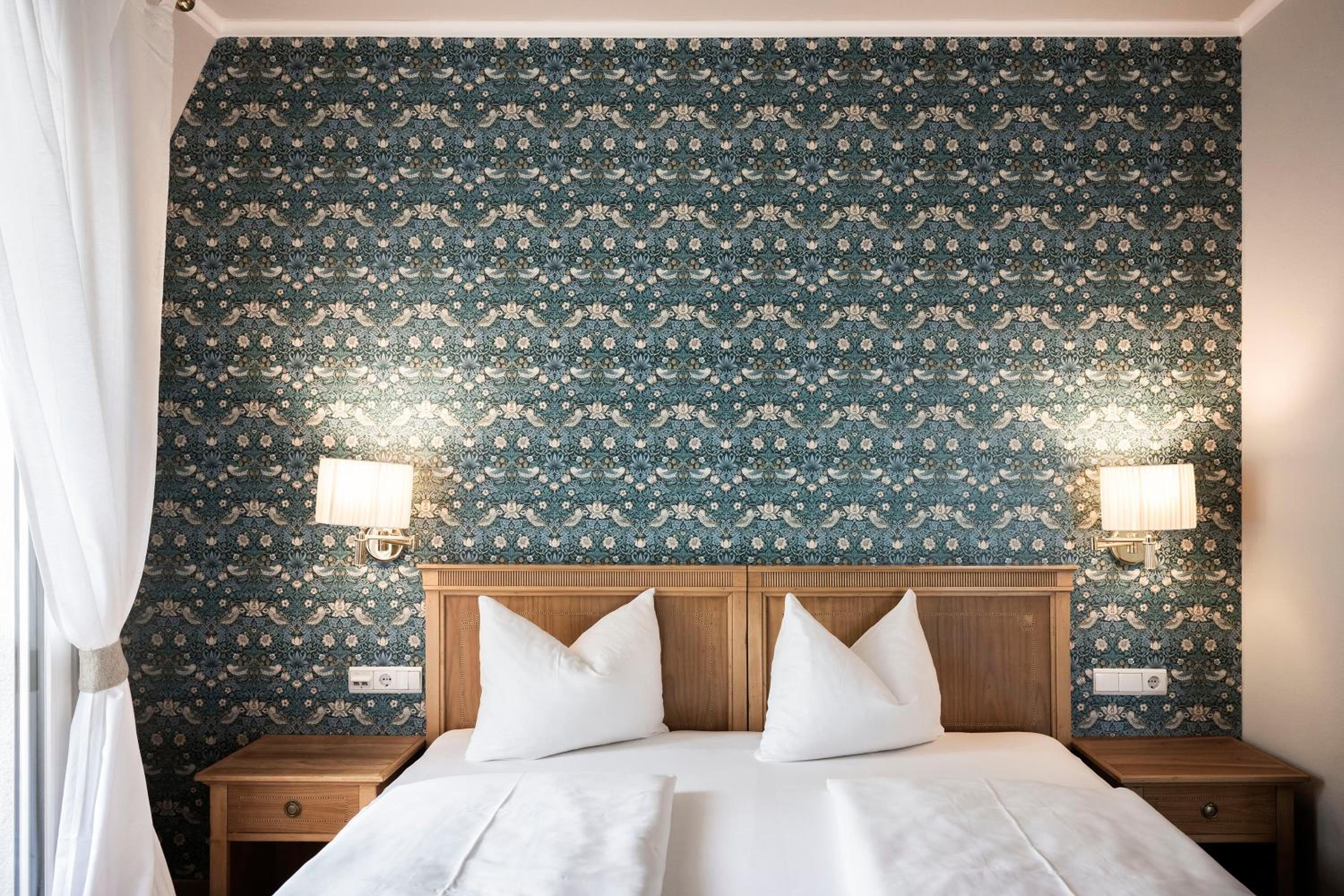 Large Double Room