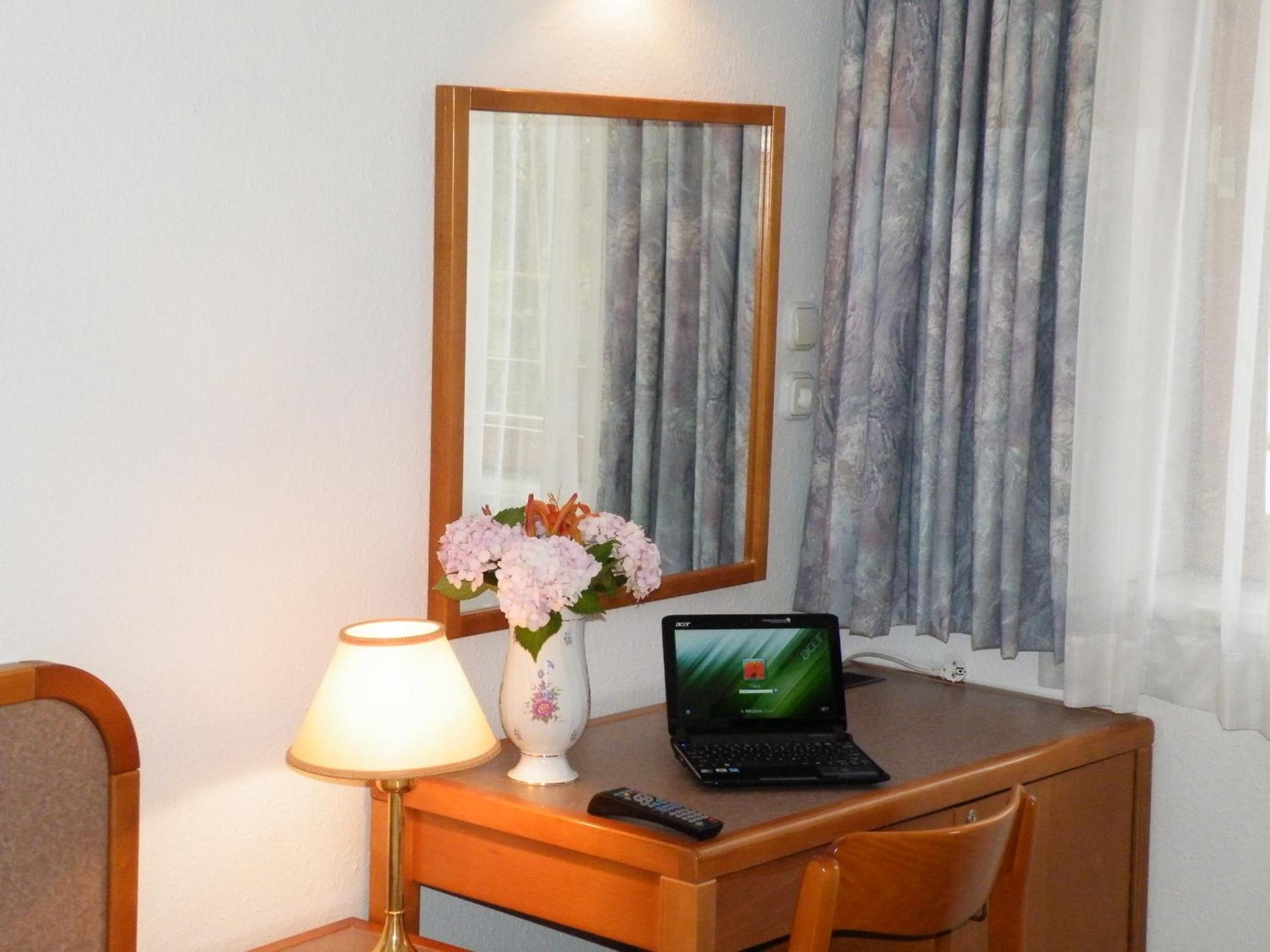 Single Room photo 3