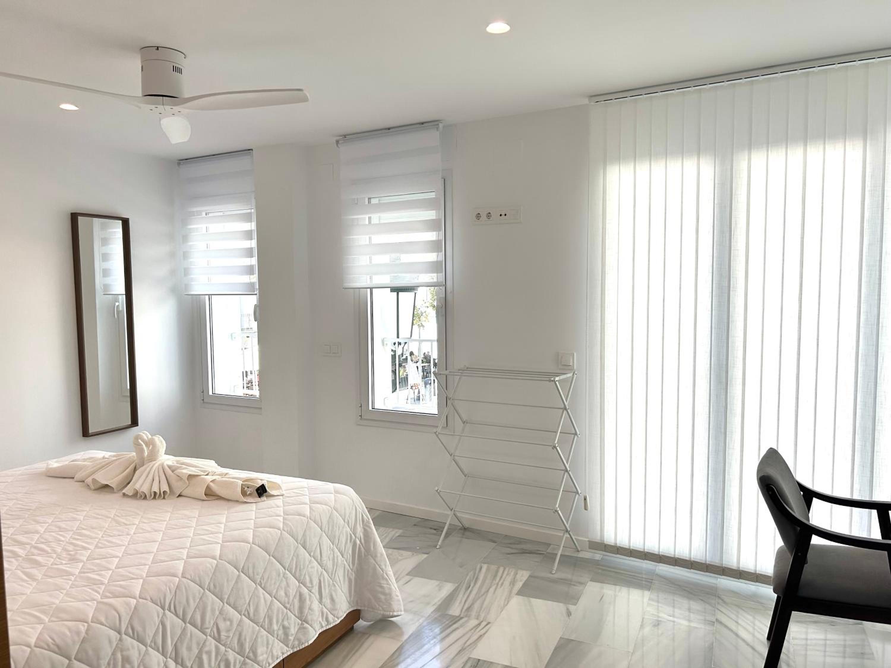 One-Bedroom Apartment photo 2