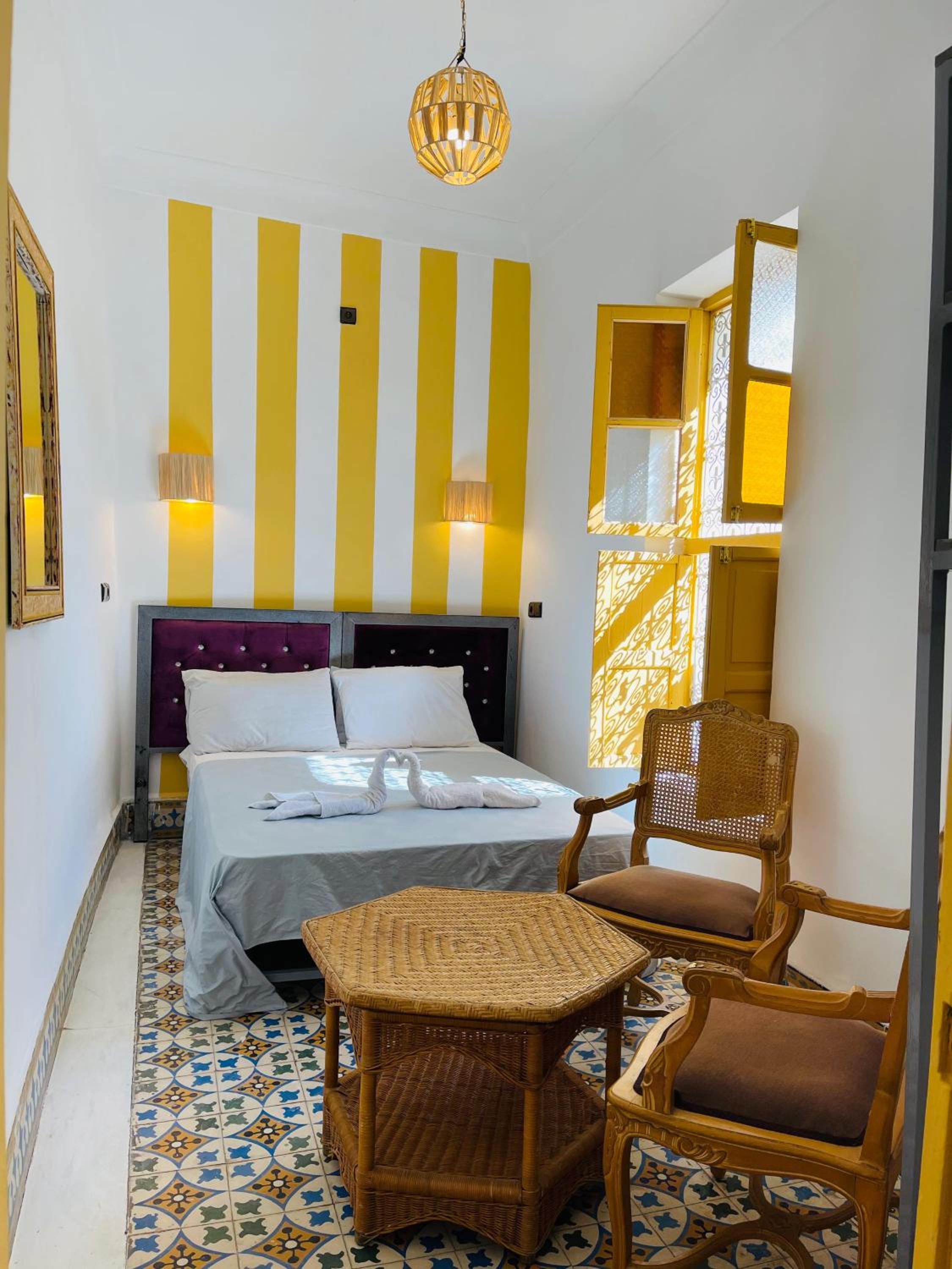 Budget Double Room - Photo 5