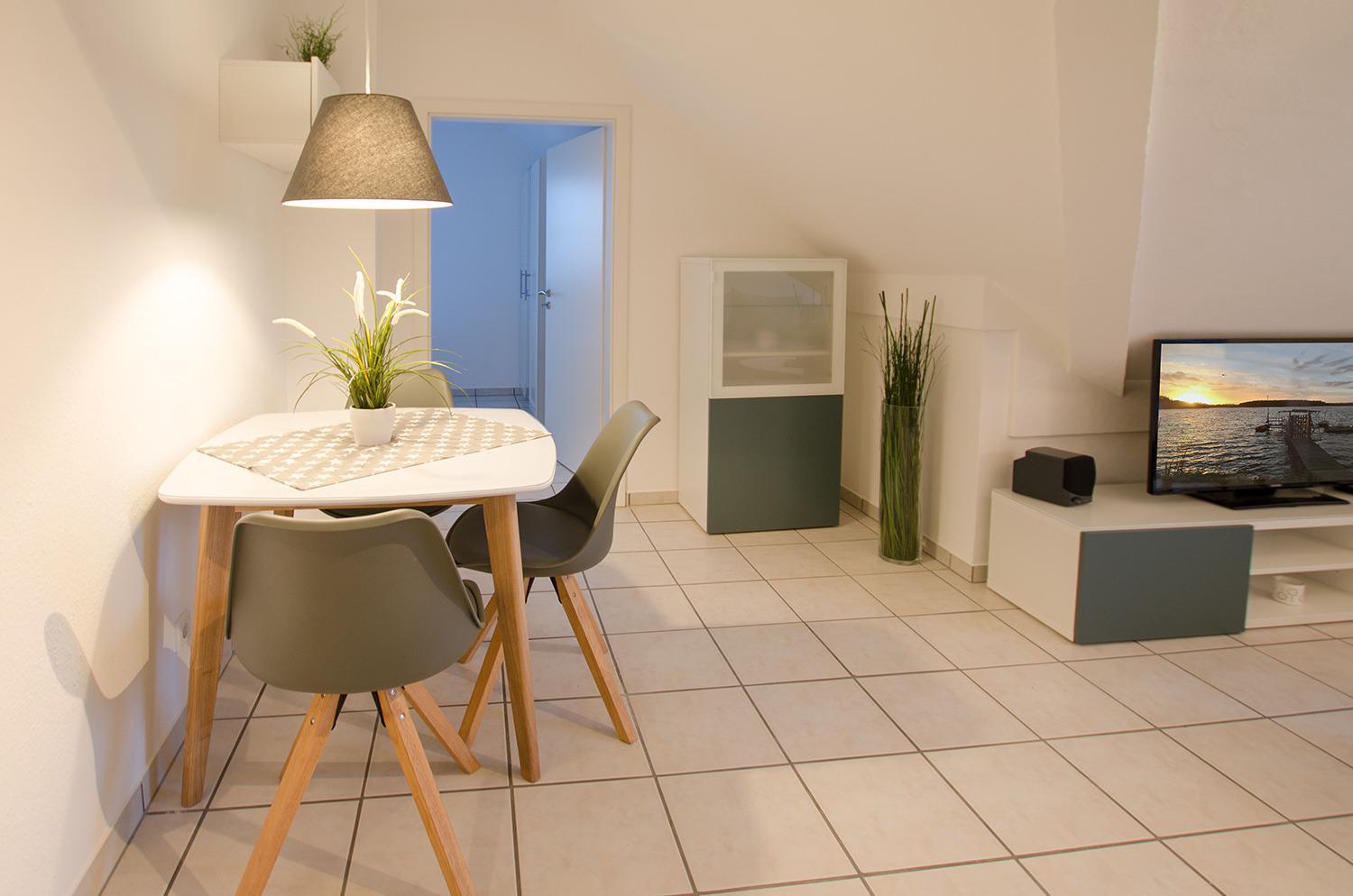 Apartment photo 2