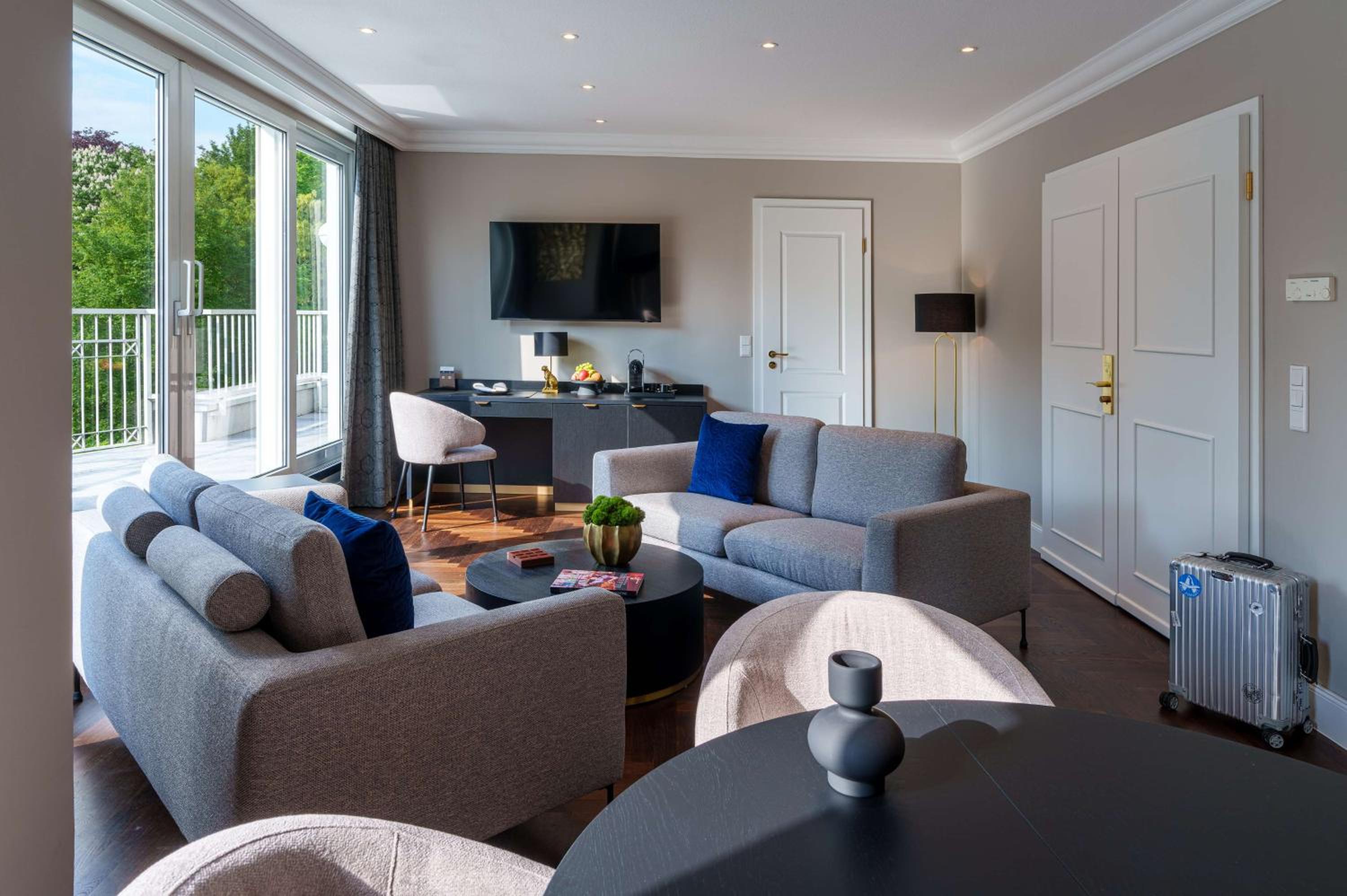 Penthouse with Roof Terrace - Photo 1