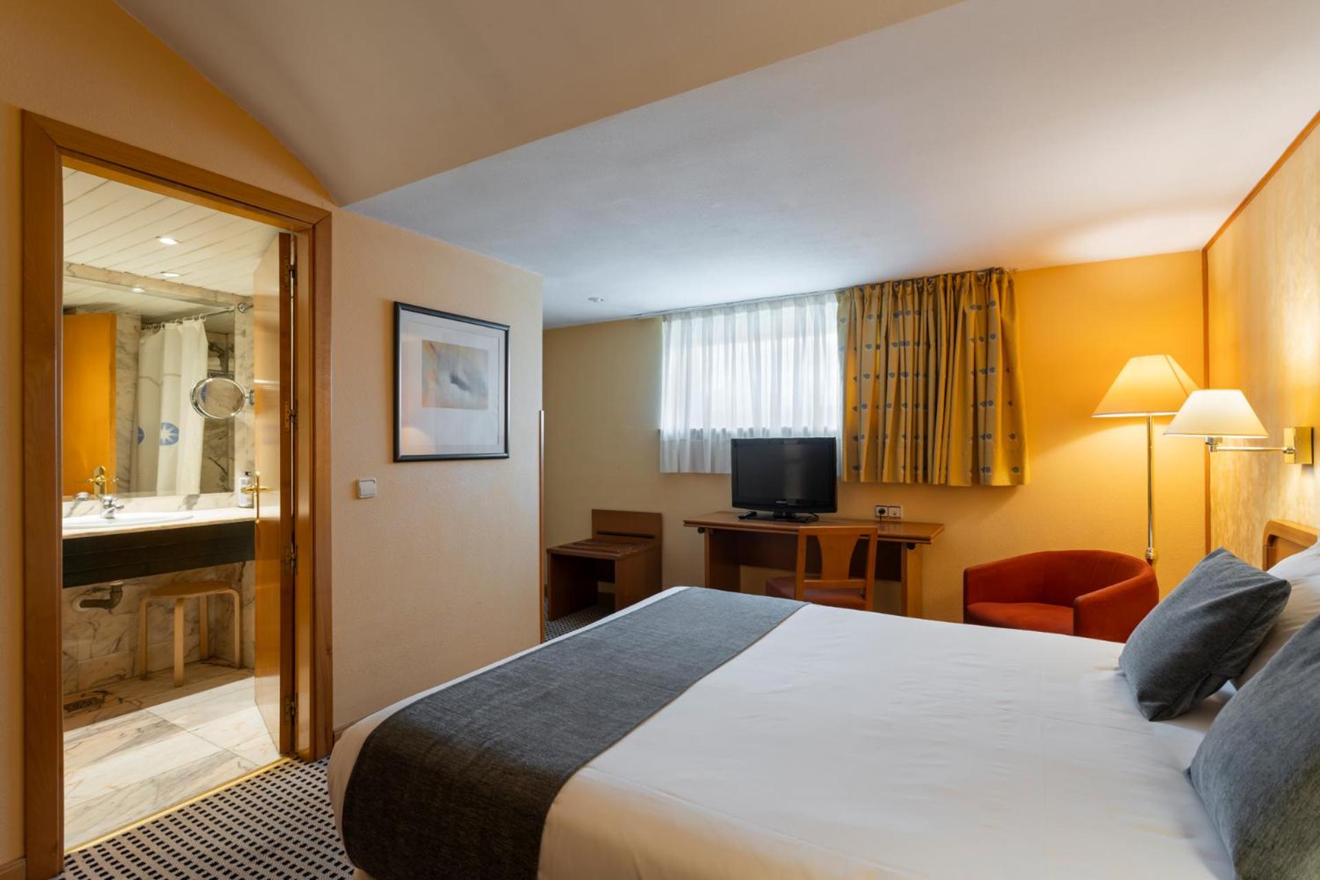 Economy Double Room - Photo 3