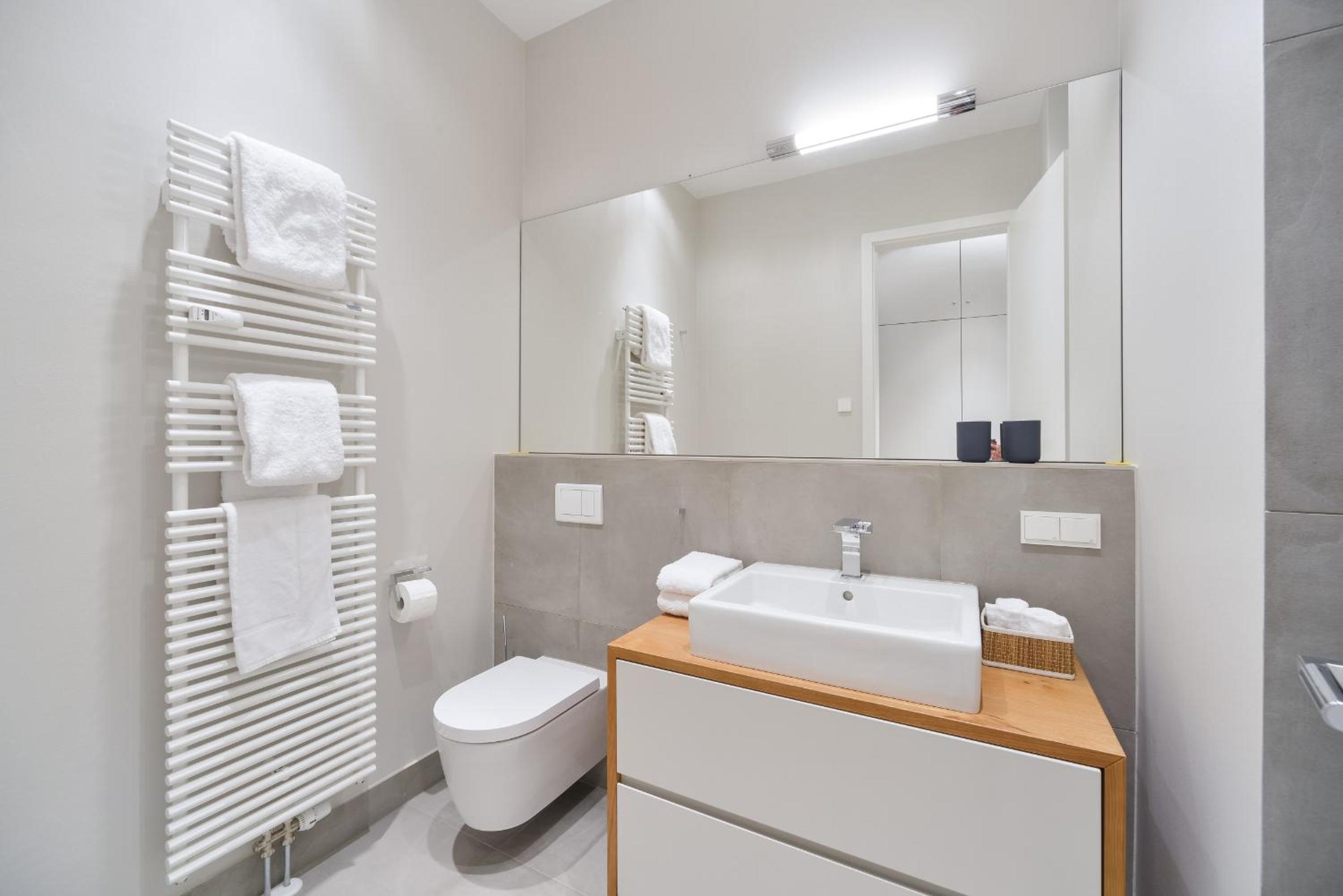 Studio Apartment - 167 ft² photo 2
