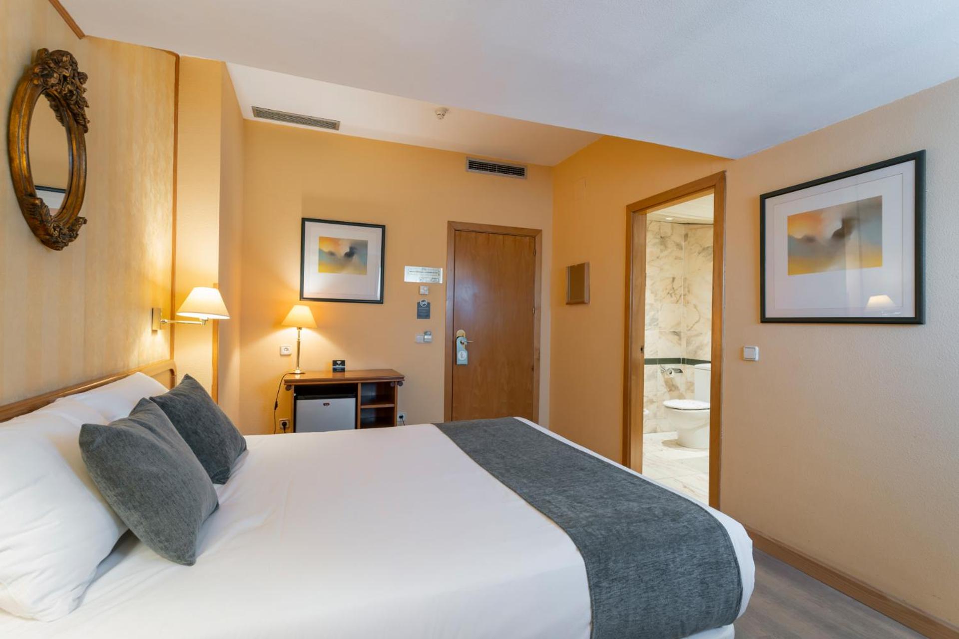 Economy Double Room - Photo 1