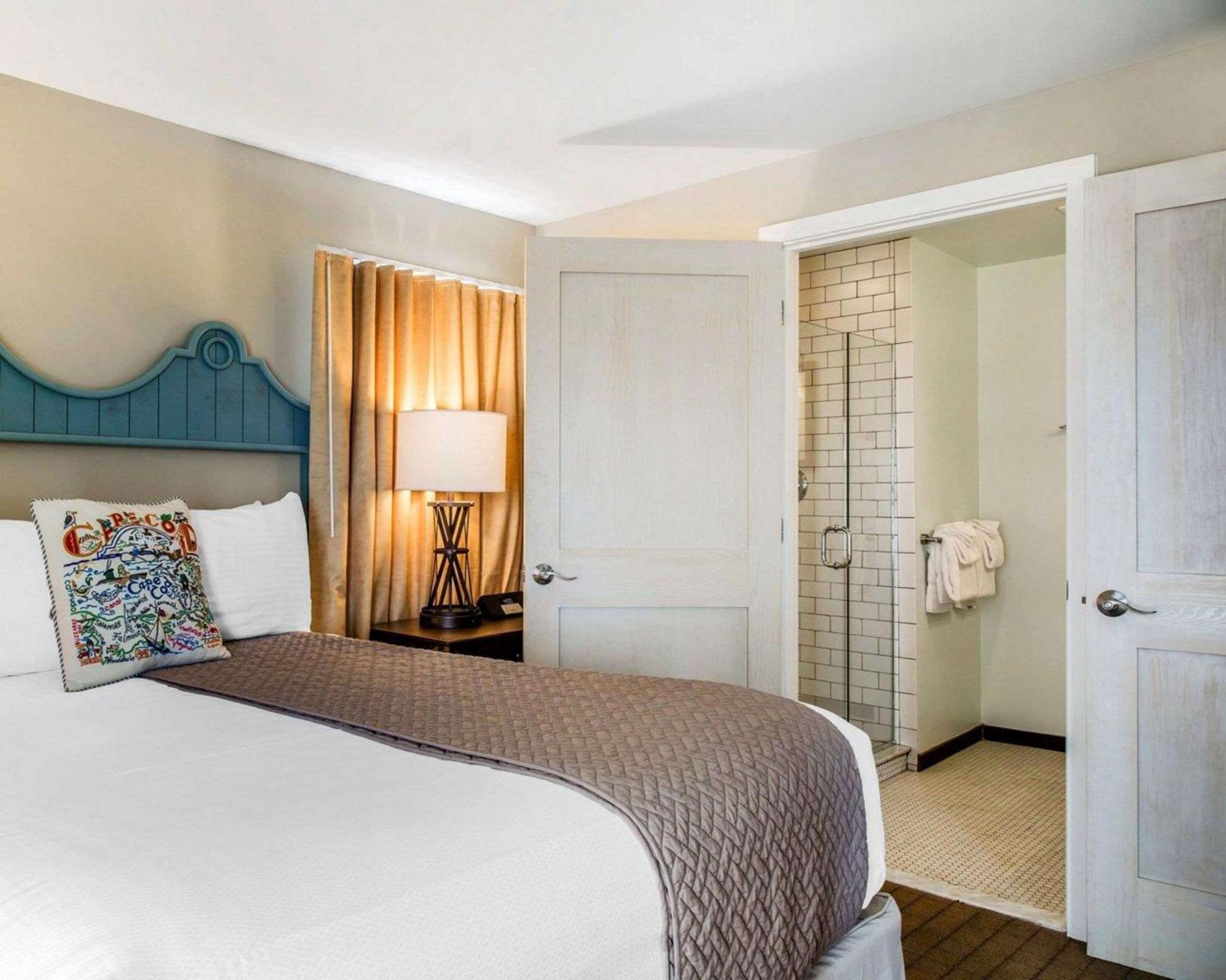 Two Bedroom Suite - Disability Access photo 2