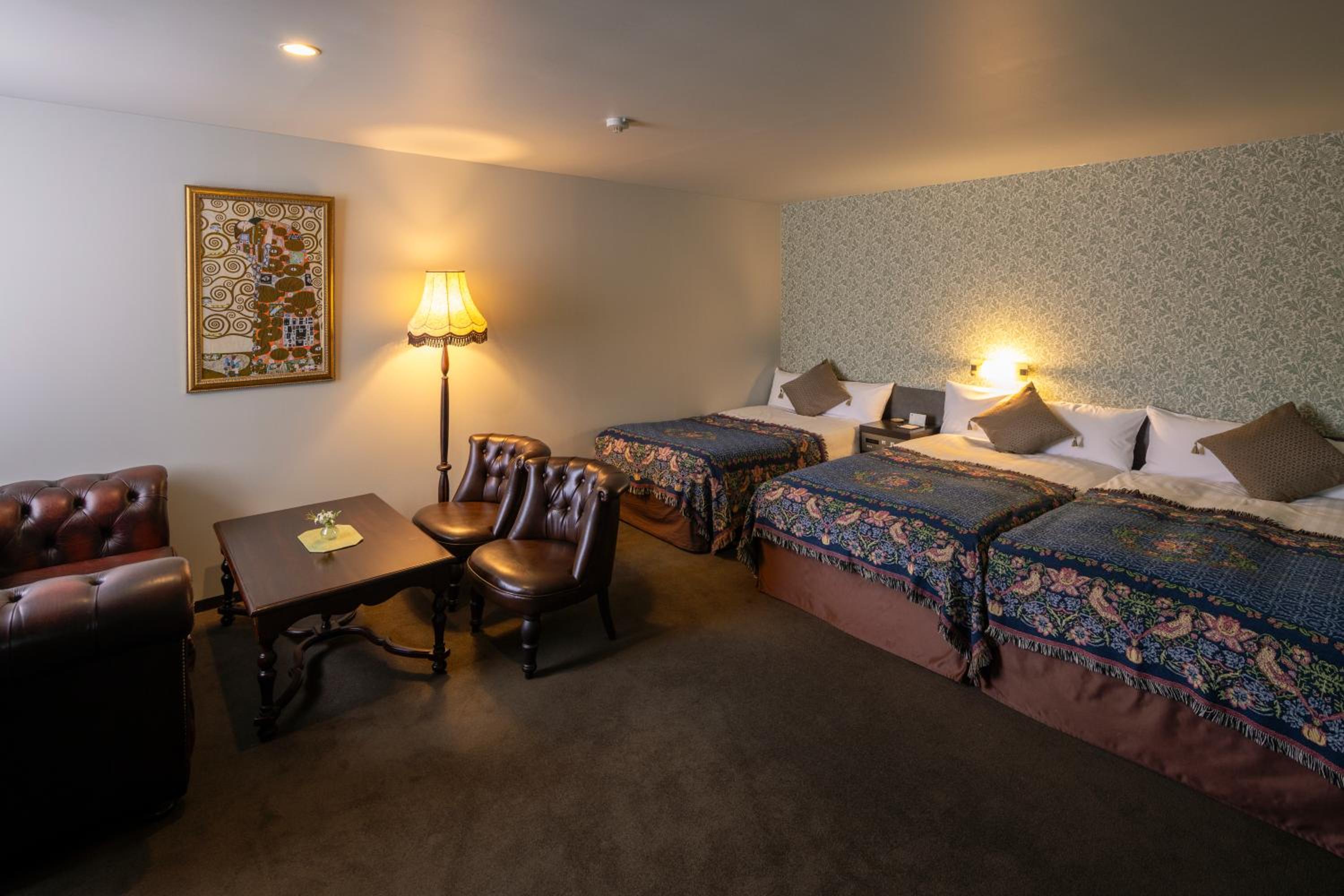 Family Room - Photo 4