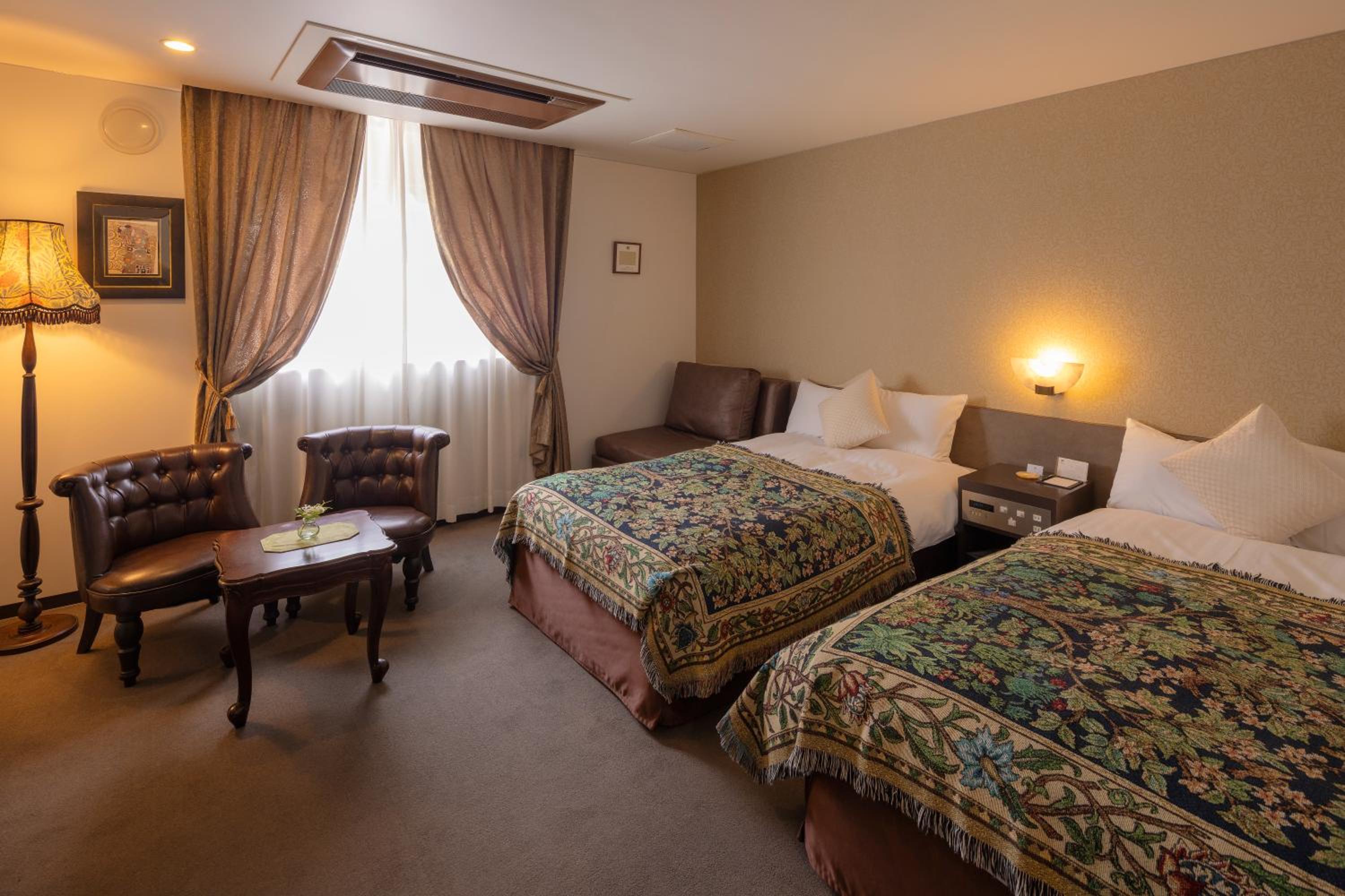 Twin Room - Photo 6