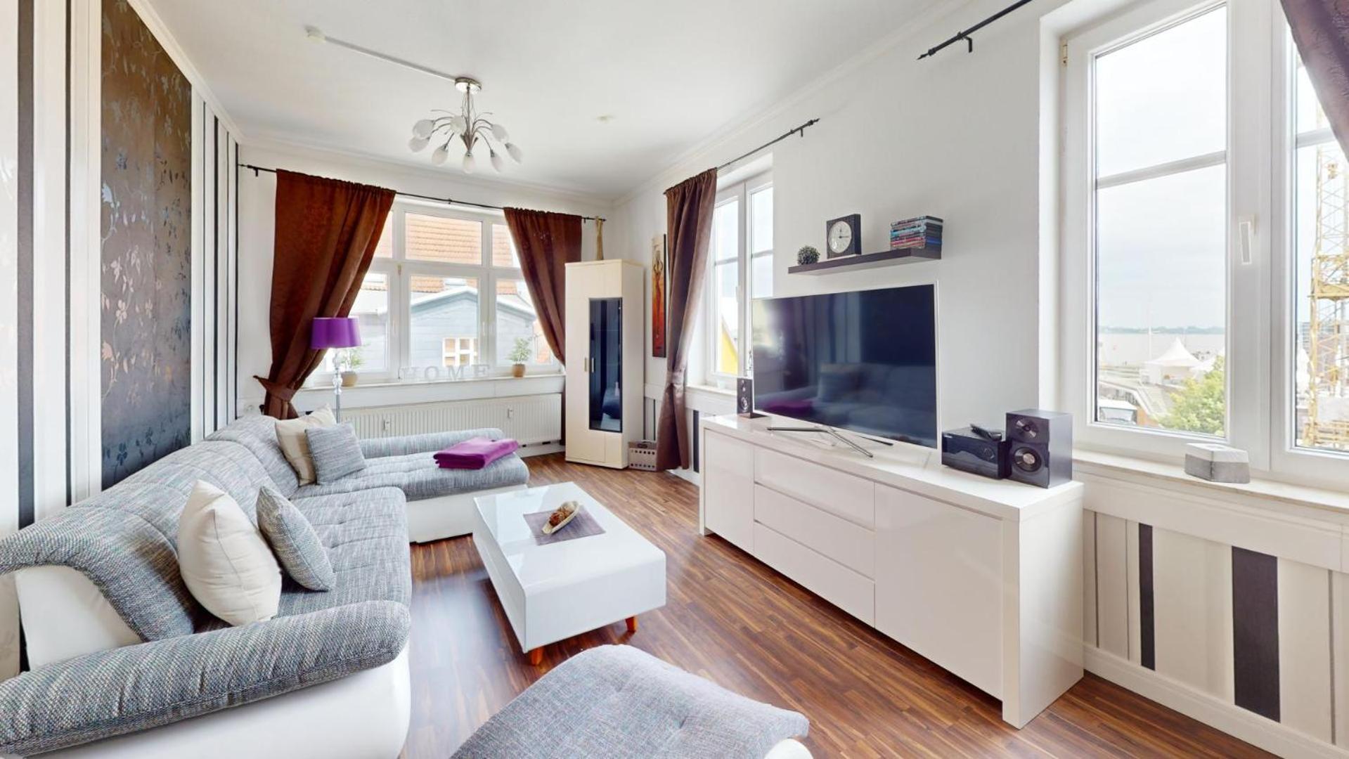 Two-Bedroom Family Deluxe Apartment photo 2