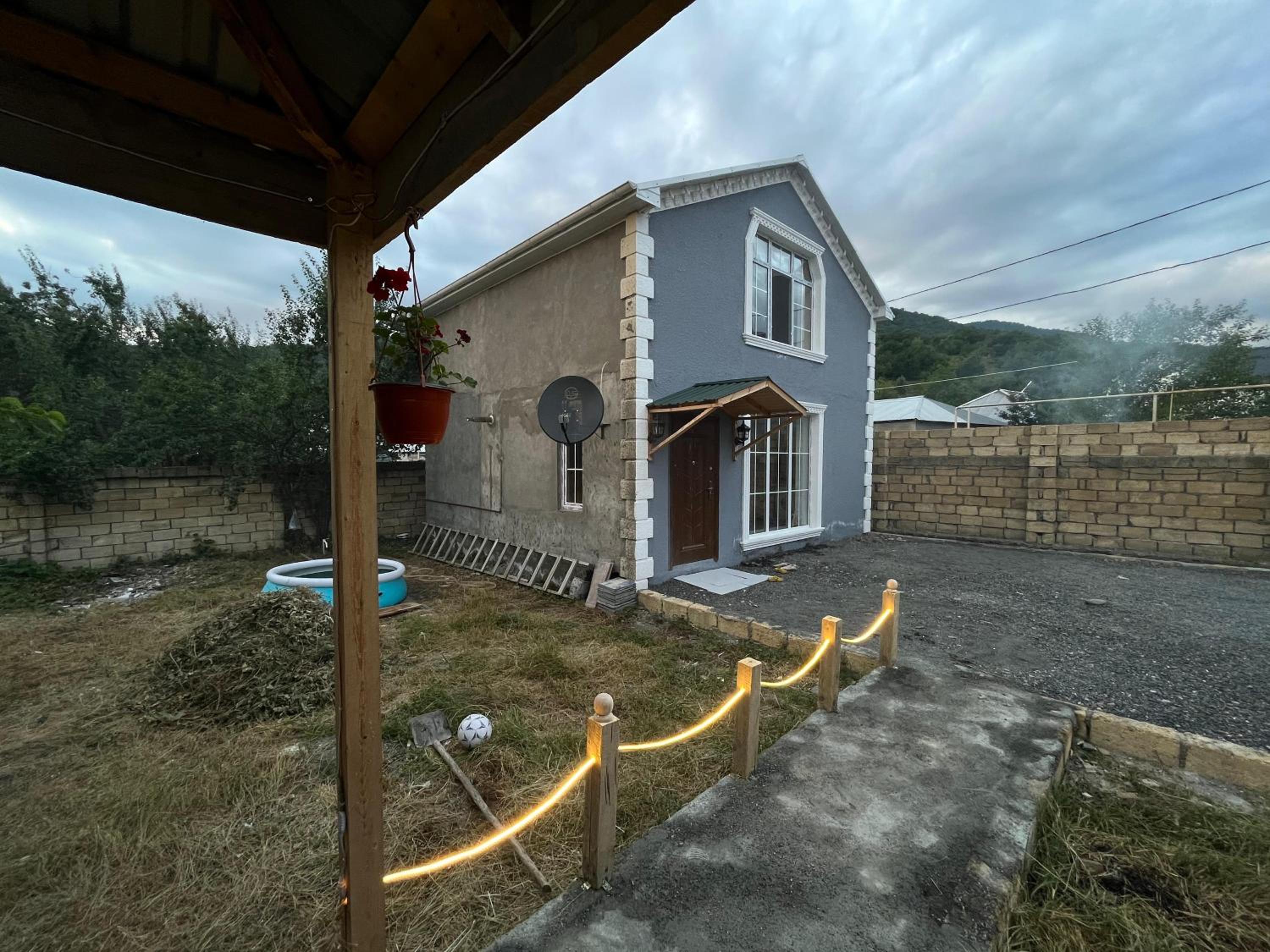 Two-Bedroom House photo 2