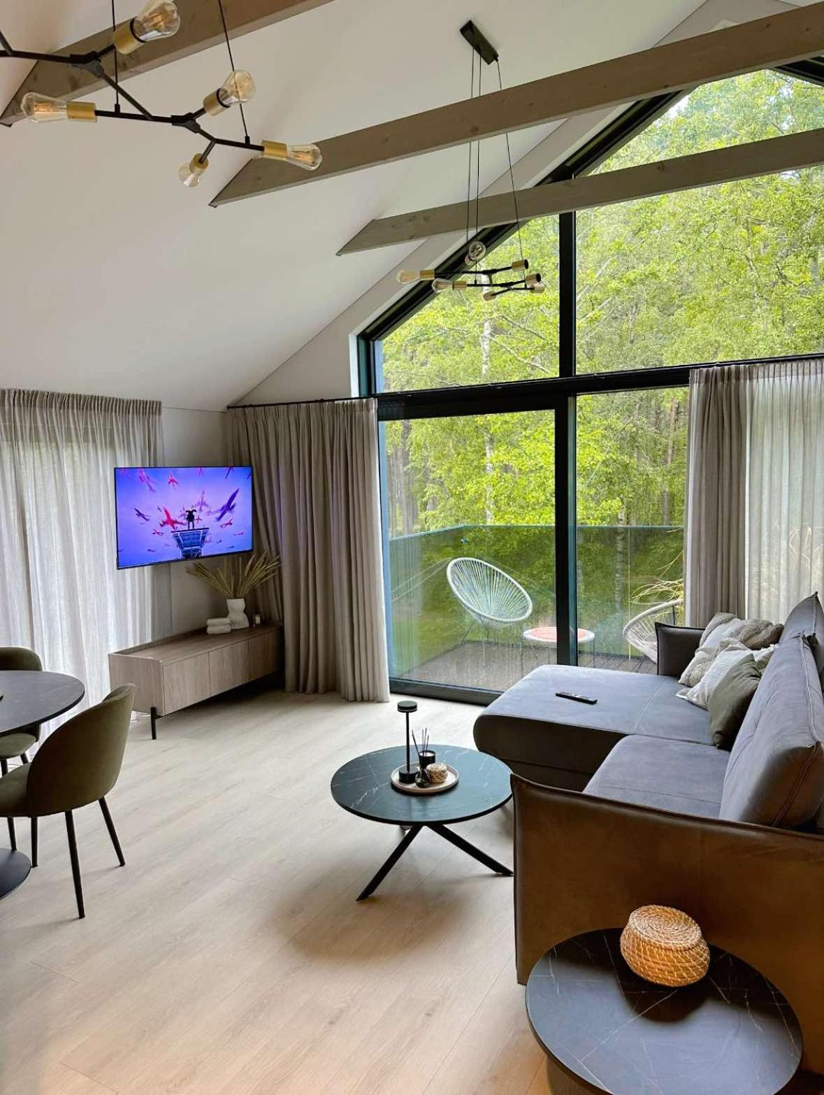 Apartment with View and Balcony photo 1