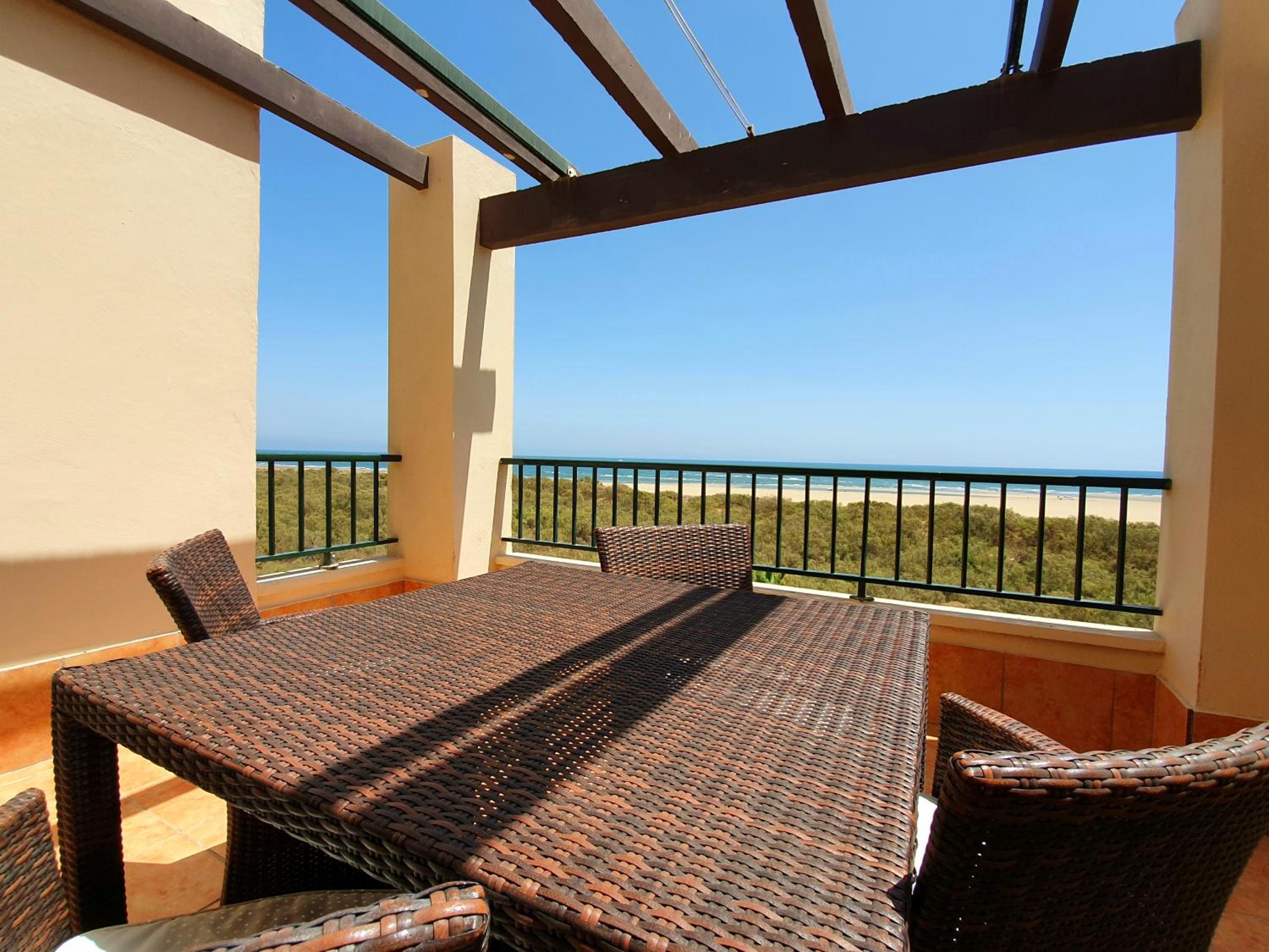 Two-Bedroom Apartment with View photo 3