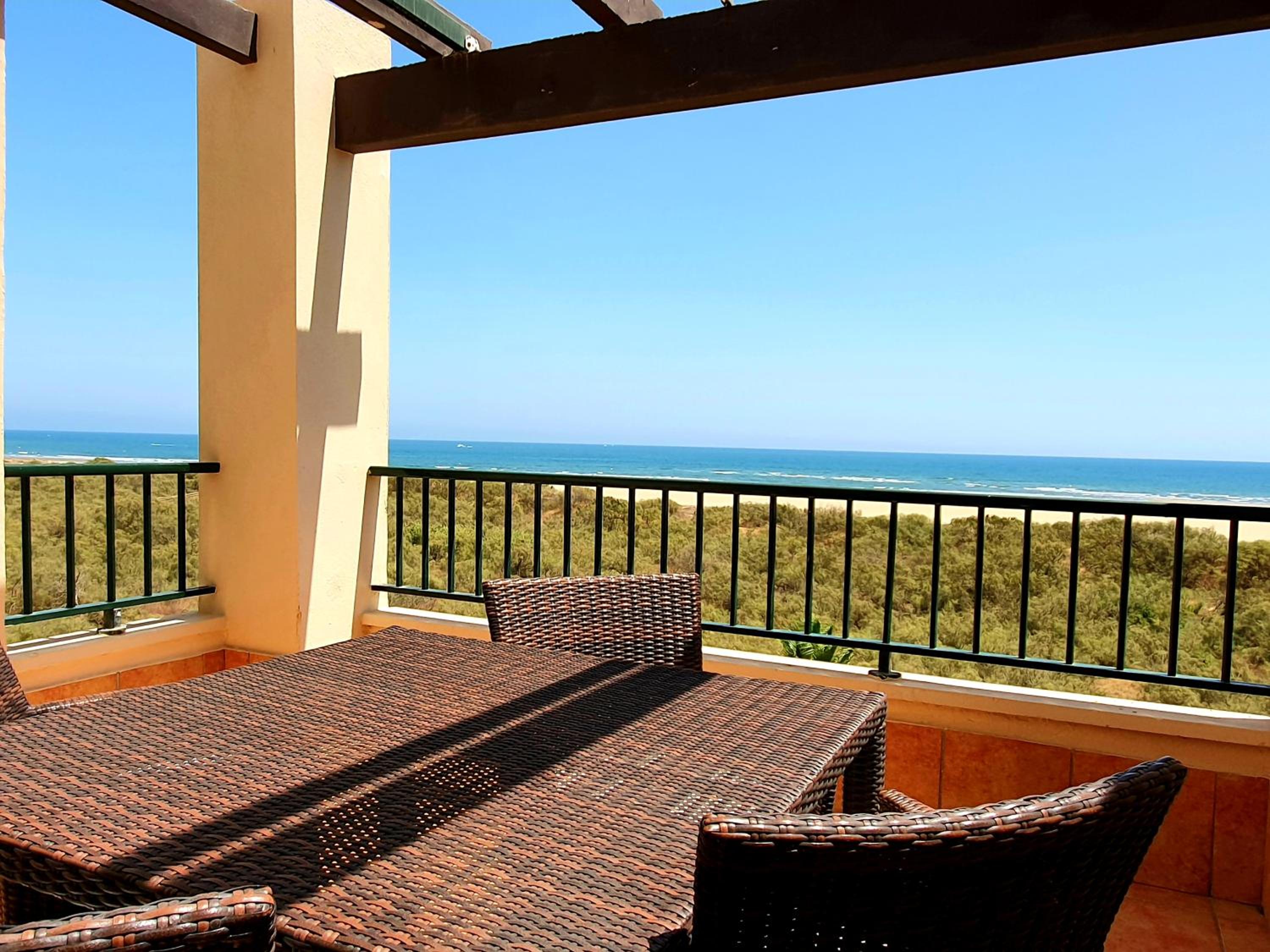 Two-Bedroom Apartment with View photo 2