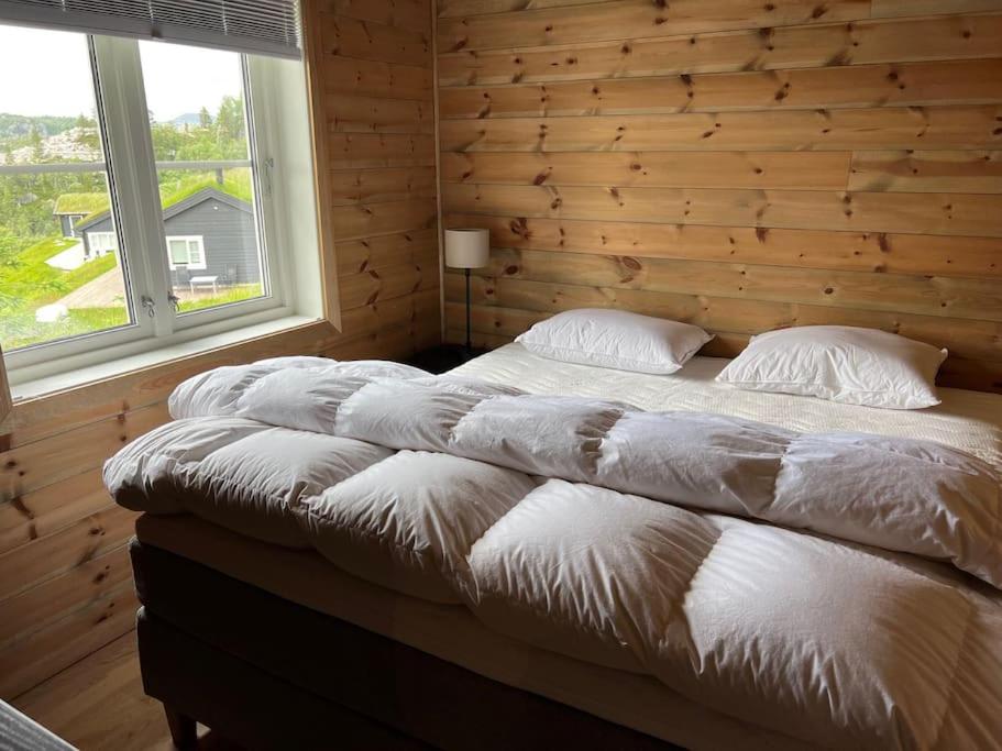 Four-Bedroom House photo 2