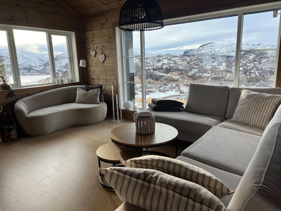 Four-Bedroom Vacation Home photo 2